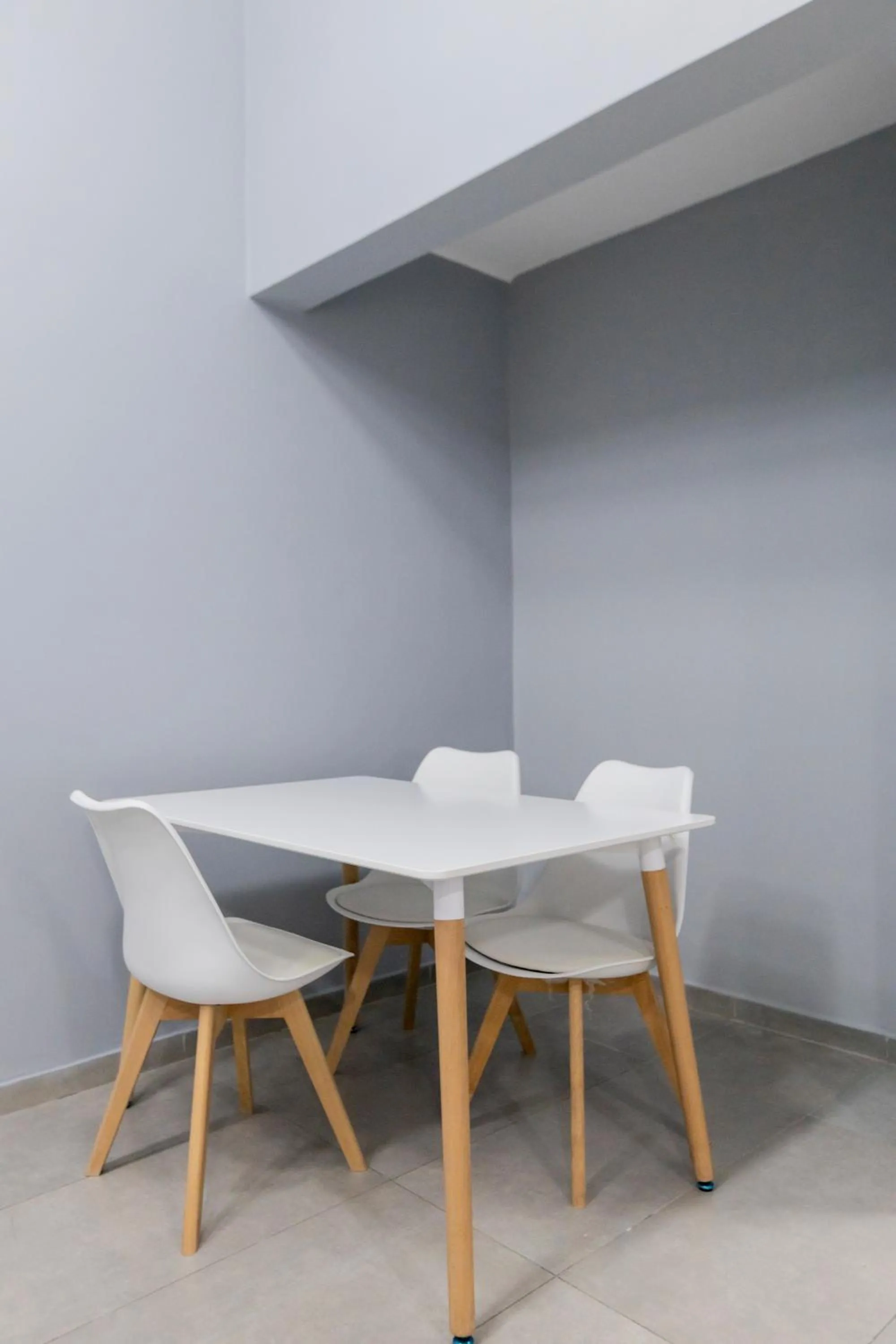 Dining area in Gugasuites