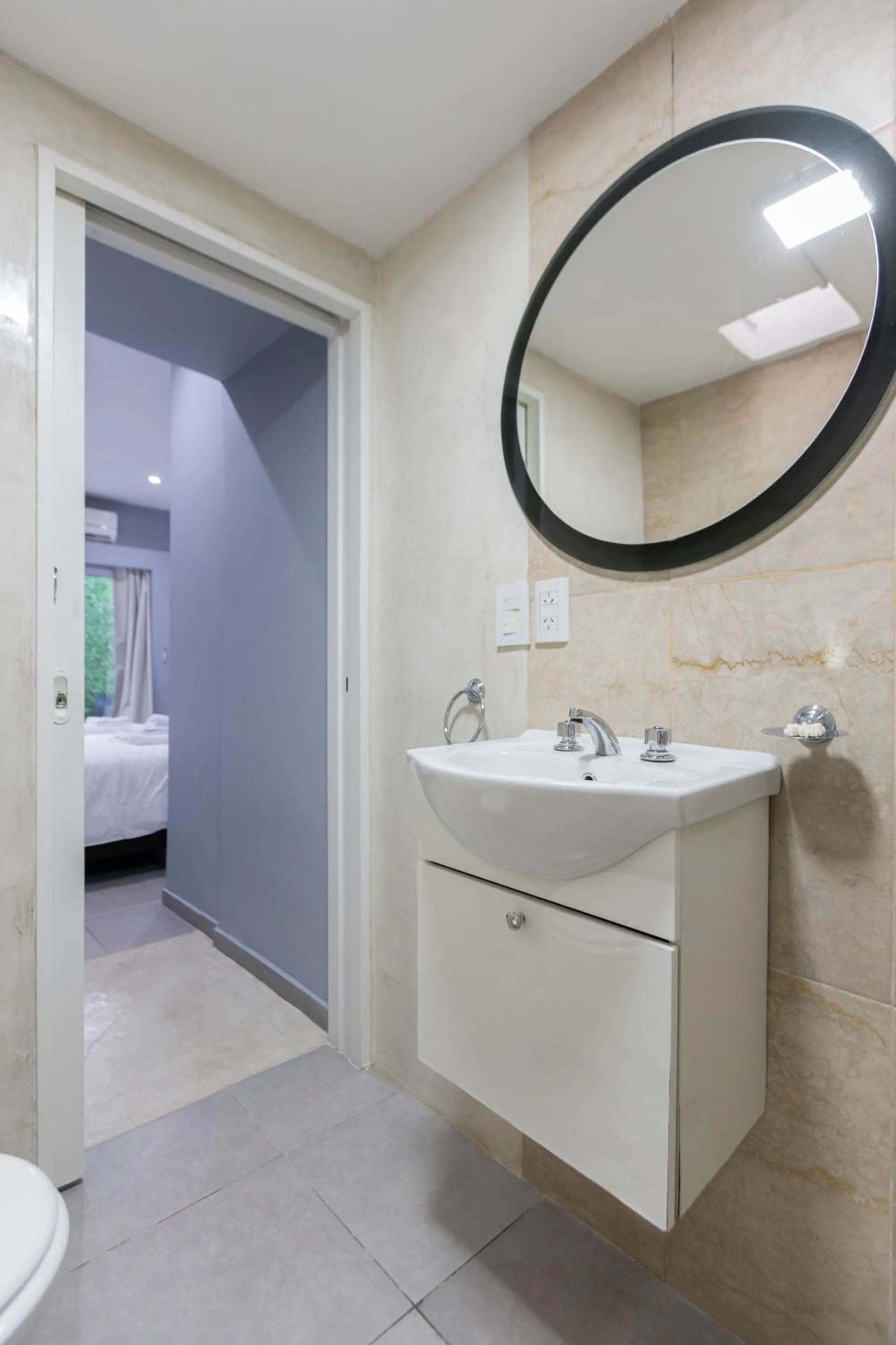 Bathroom in Gugasuites