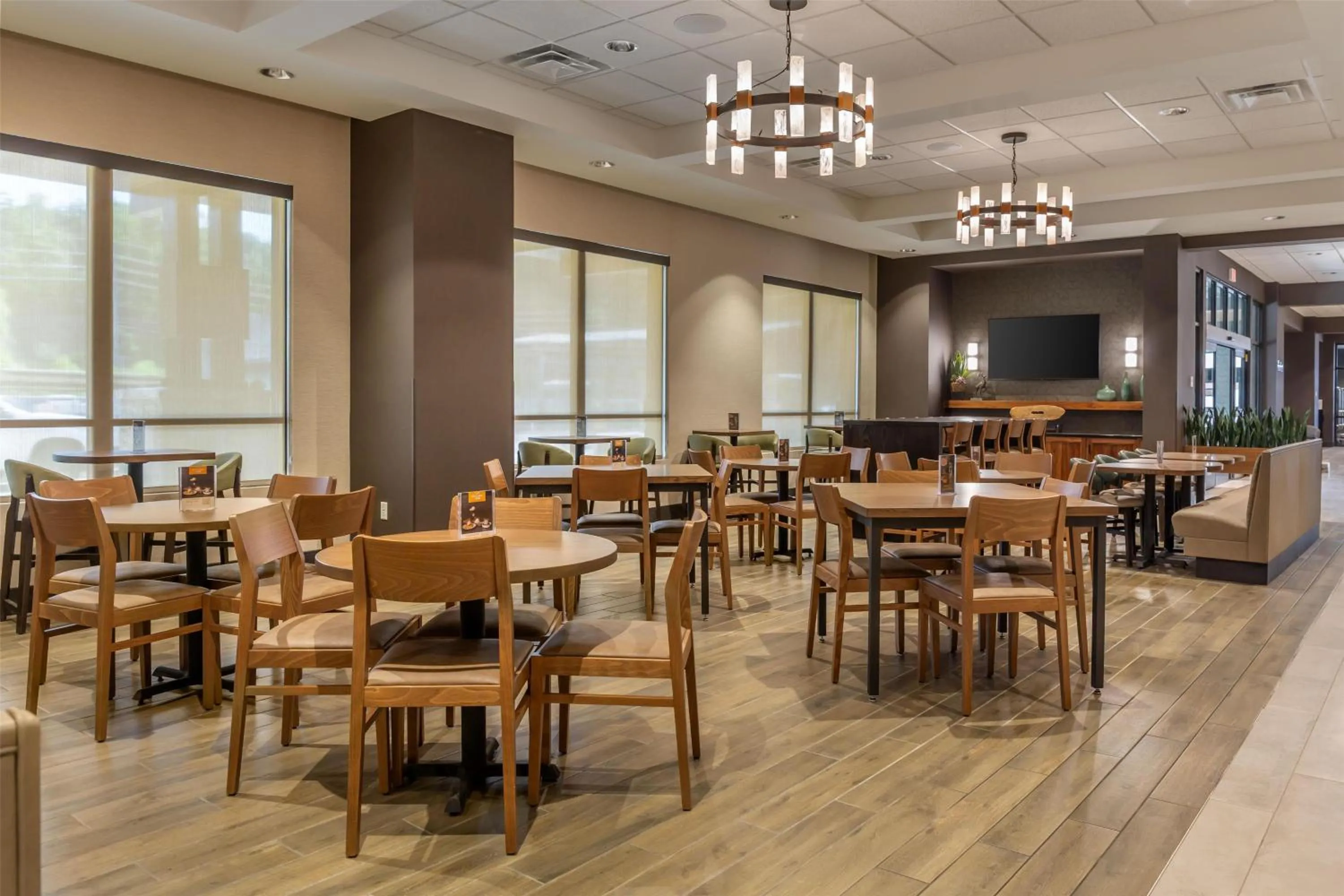 Breakfast in Drury Plaza Hotel Pigeon Forge