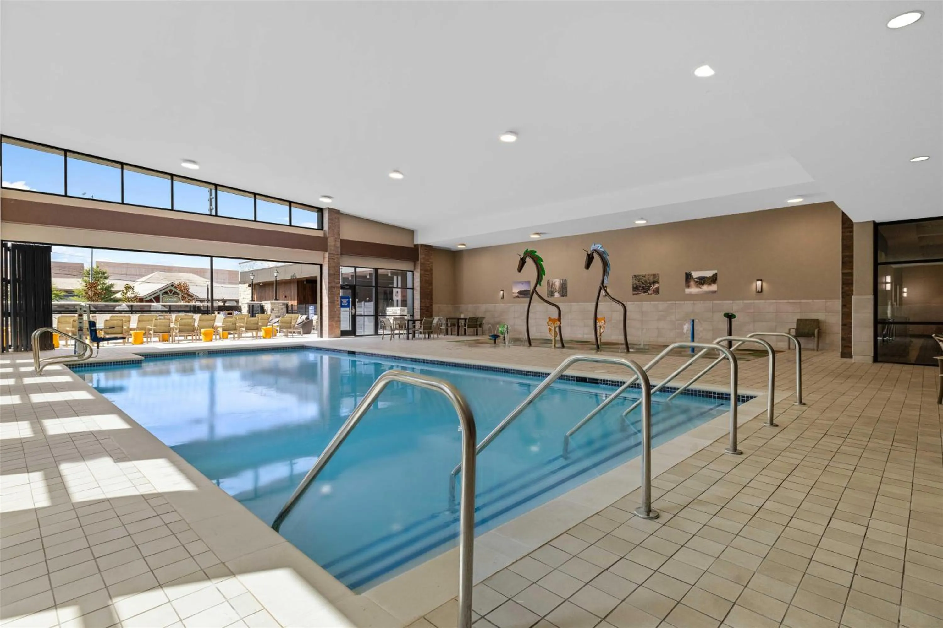 Pool view in Drury Plaza Hotel Pigeon Forge