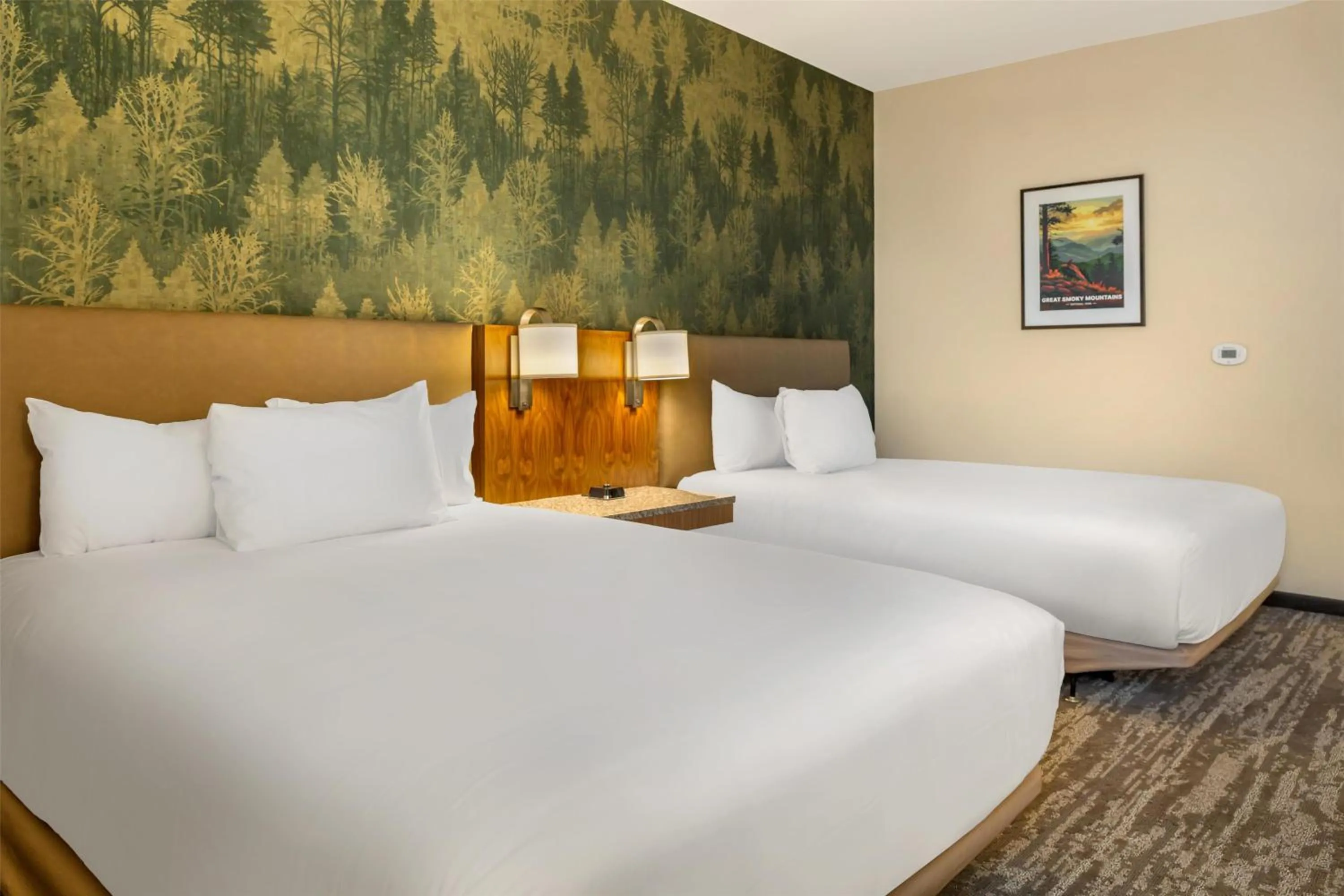 Bedroom, Bed in Drury Plaza Hotel Pigeon Forge