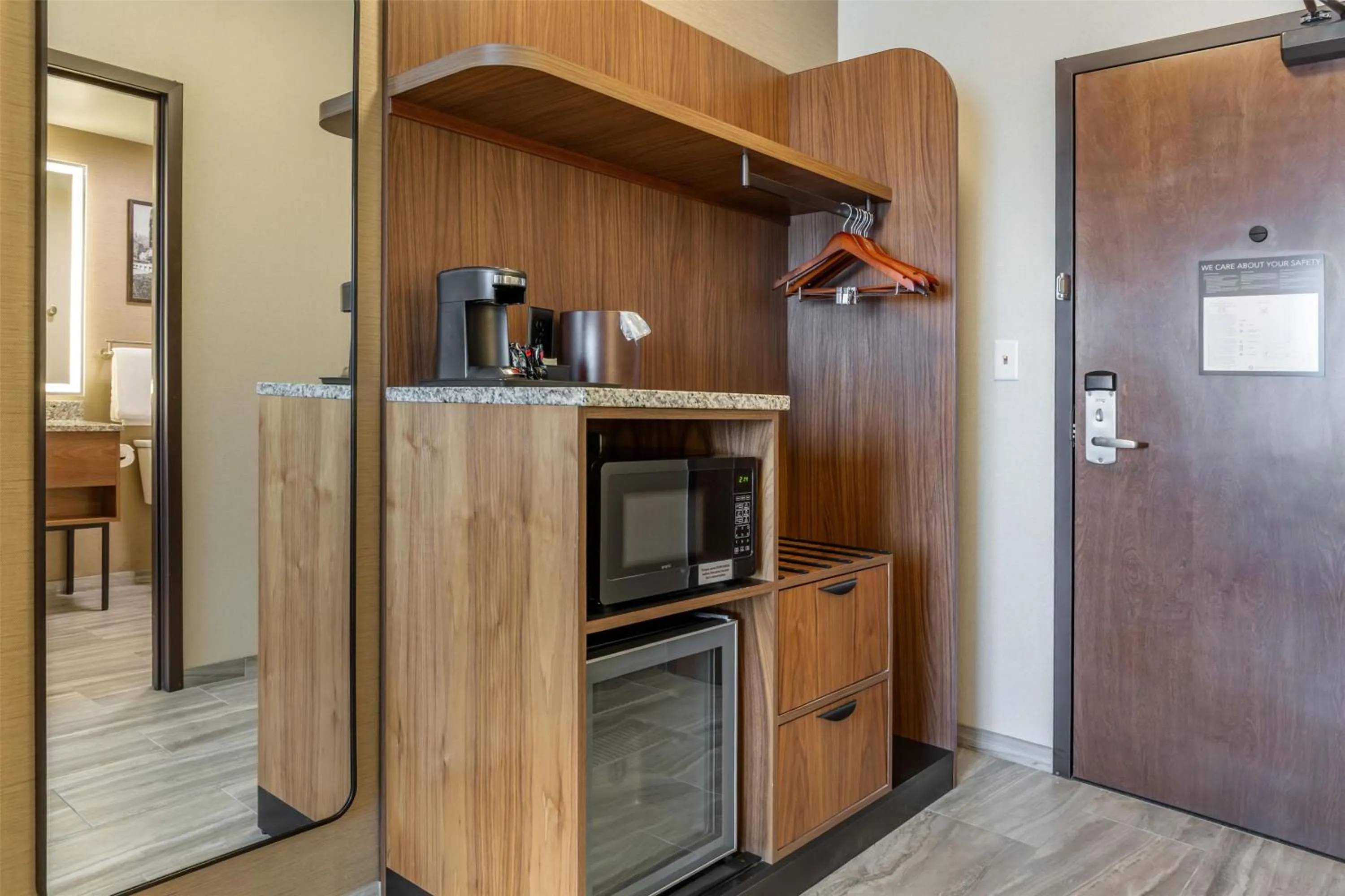 Bedroom in Drury Plaza Hotel Pigeon Forge