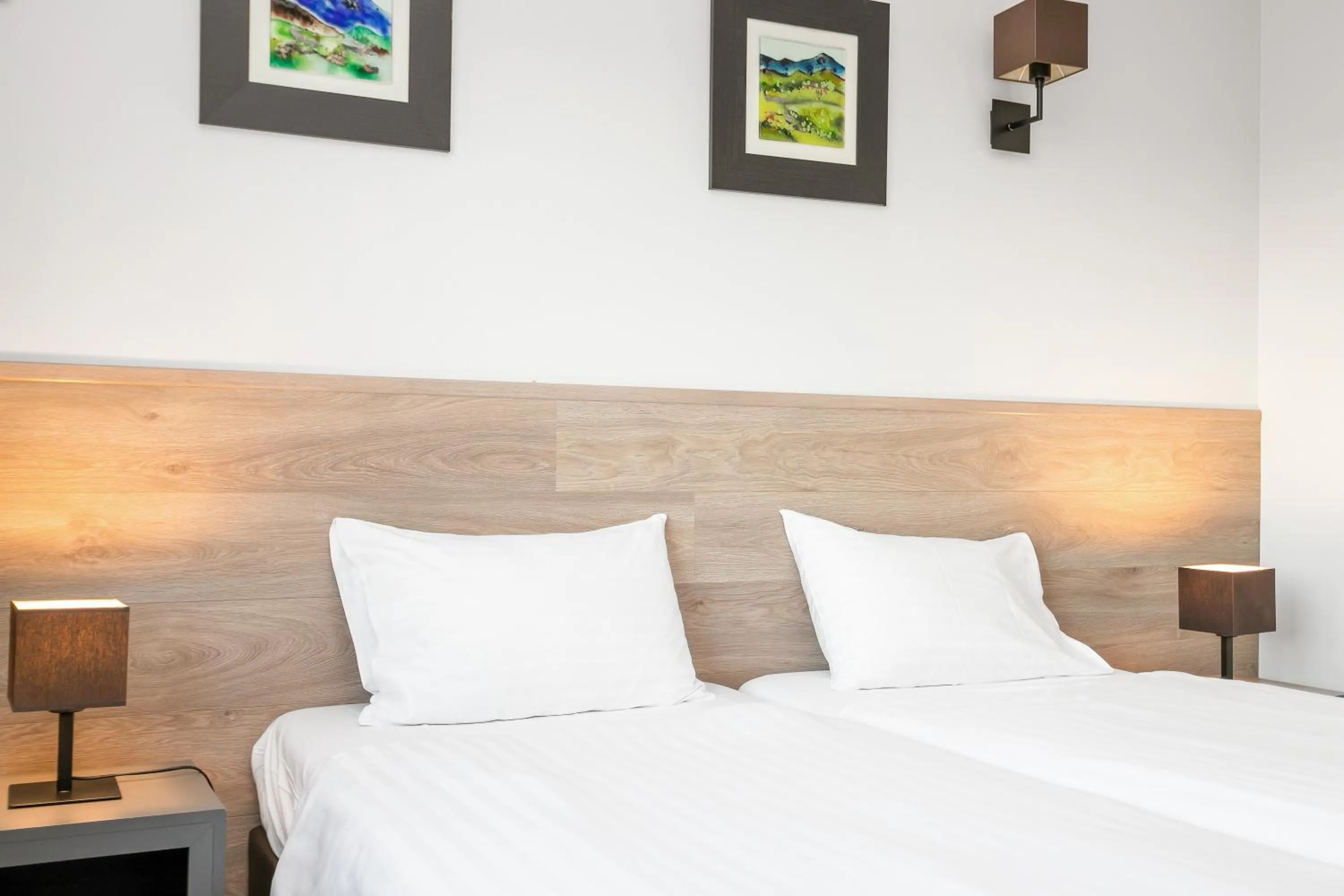 Bedroom, Bed in Hotel Vellir