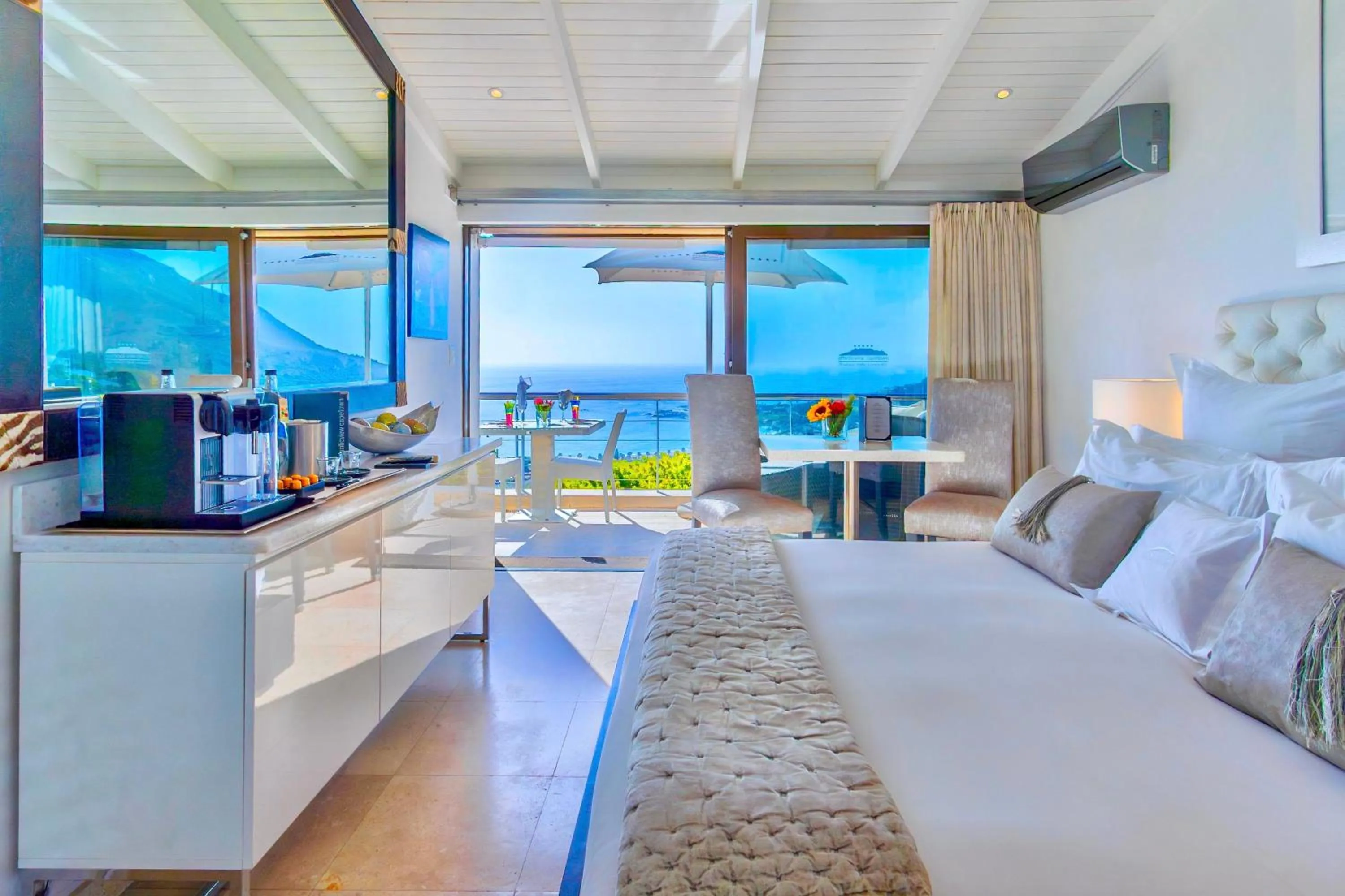 Bed in Atlanticview Cape Town Boutique Hotel