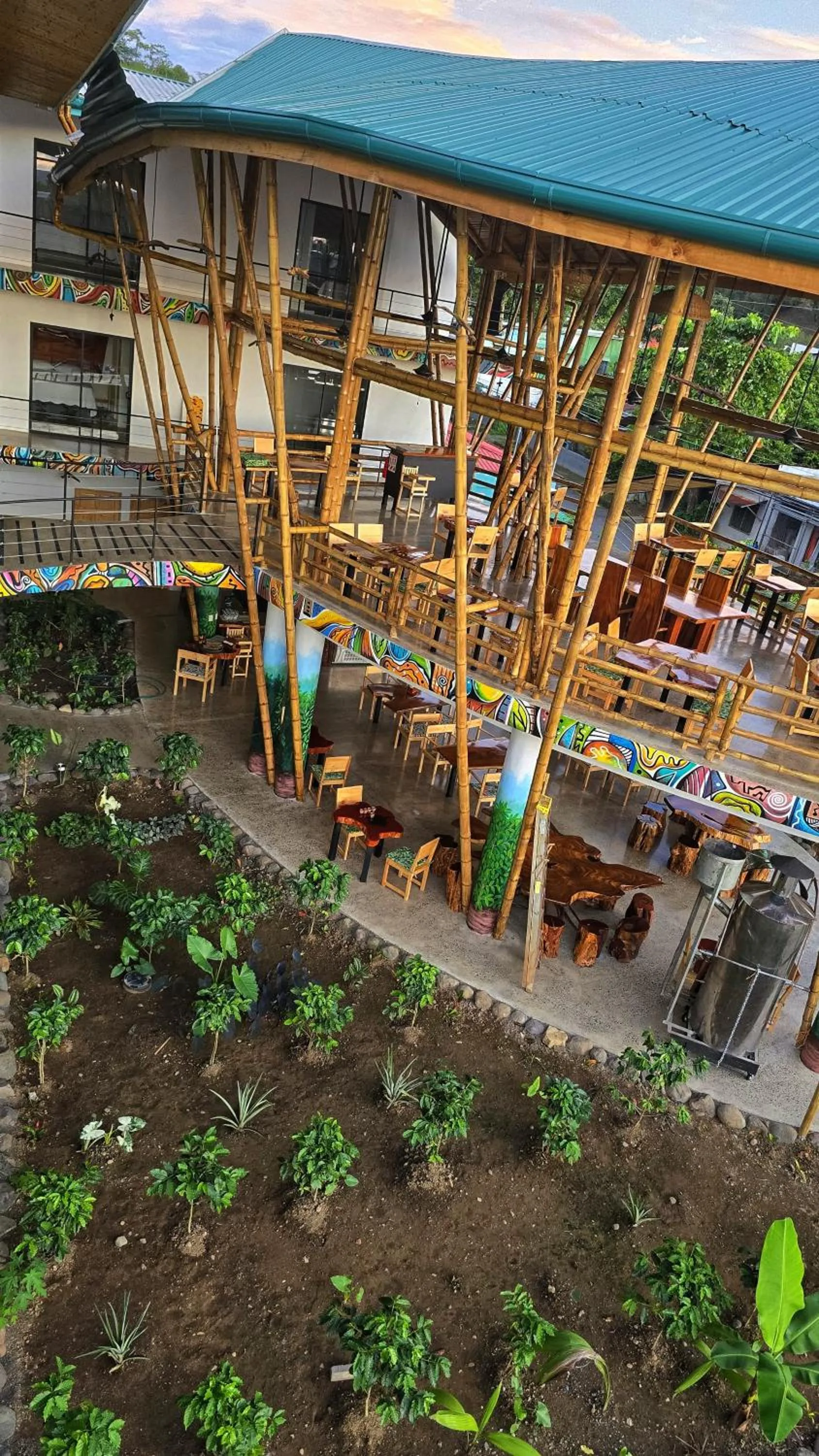 Bonding Coffee Roaster Café & Hotel