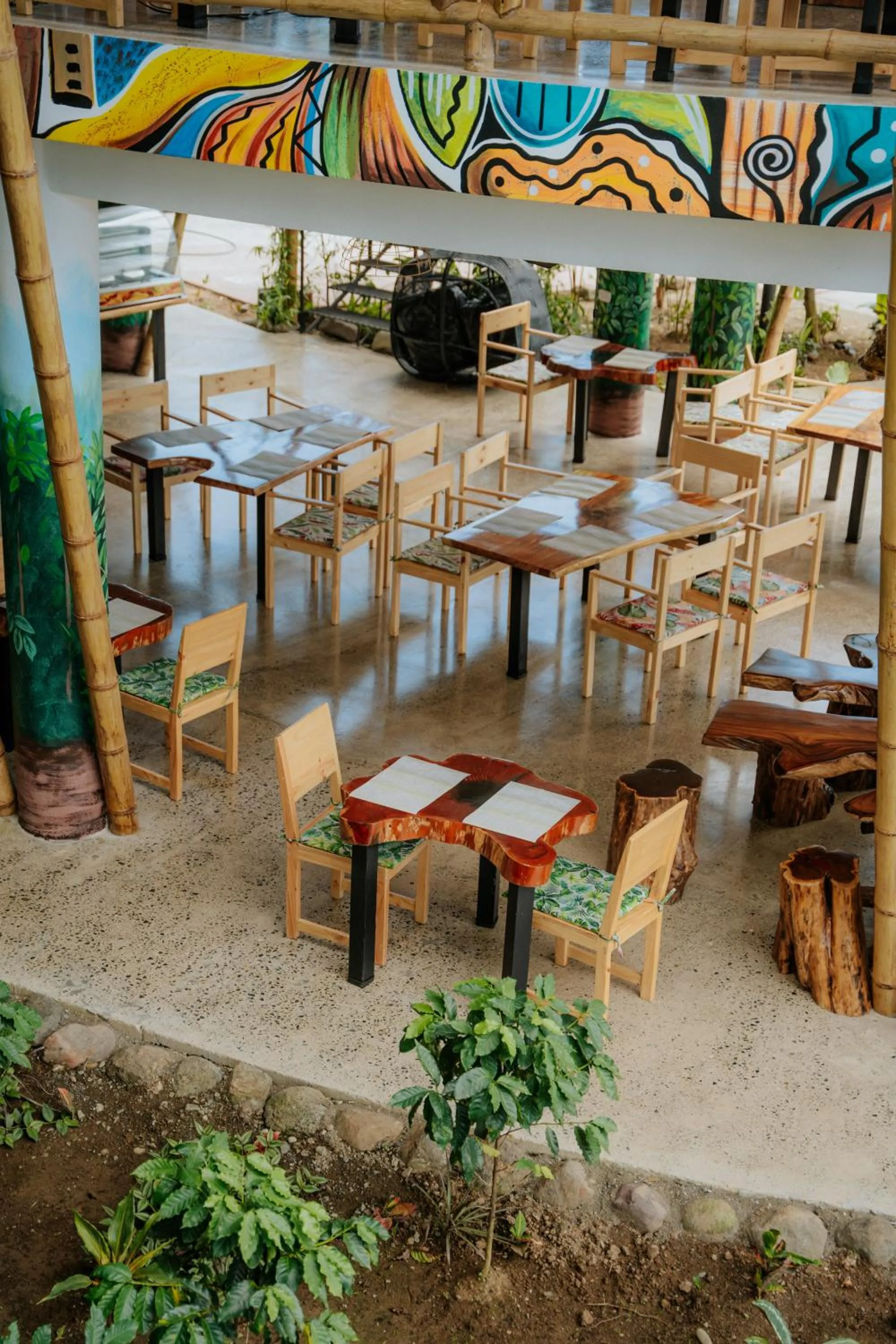 Bonding Coffee Roaster Café & Hotel