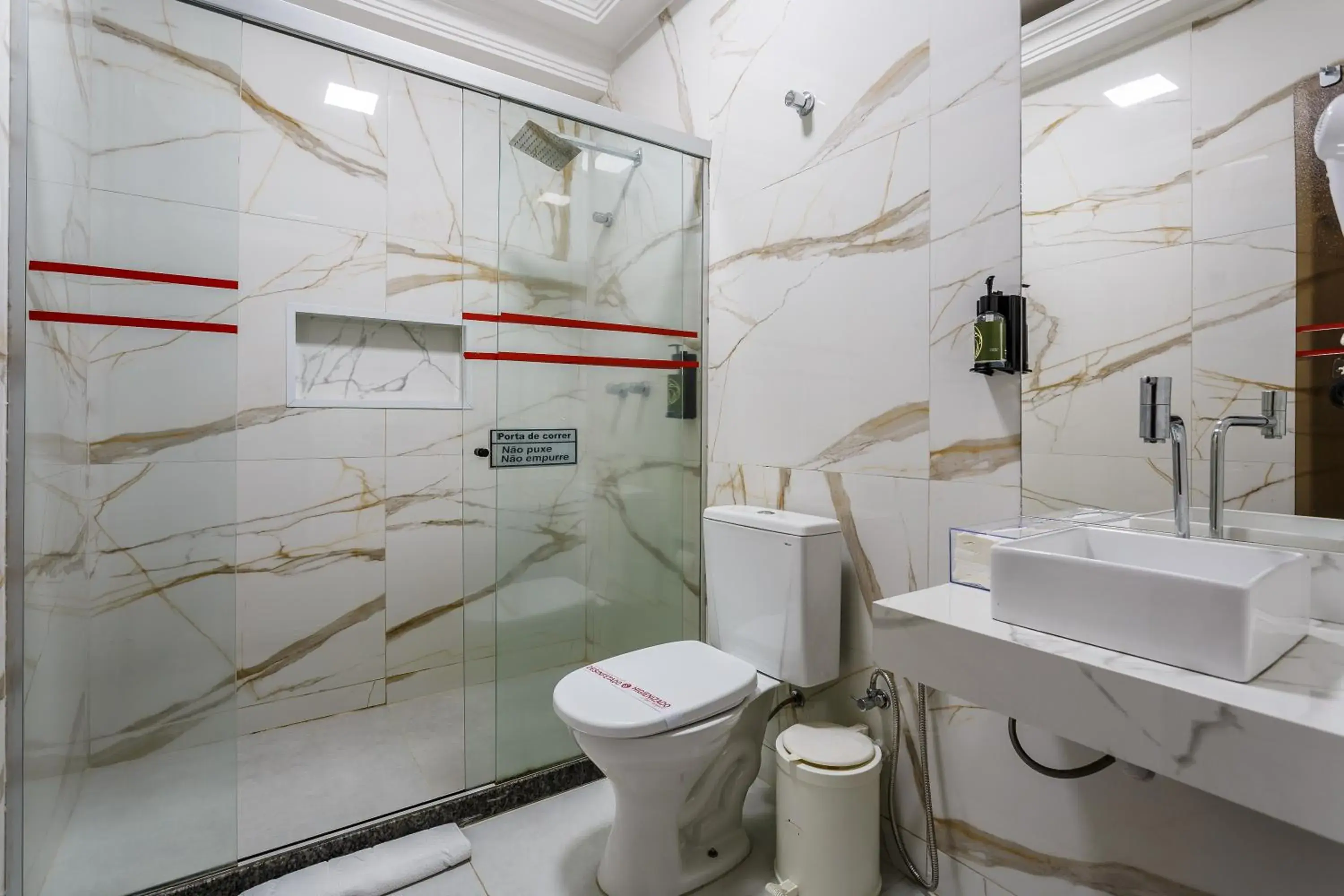 Standard Suite - single occupancy in Status Elegance Hotel Standard Suite - single occupancy in Status Elegance Hotel