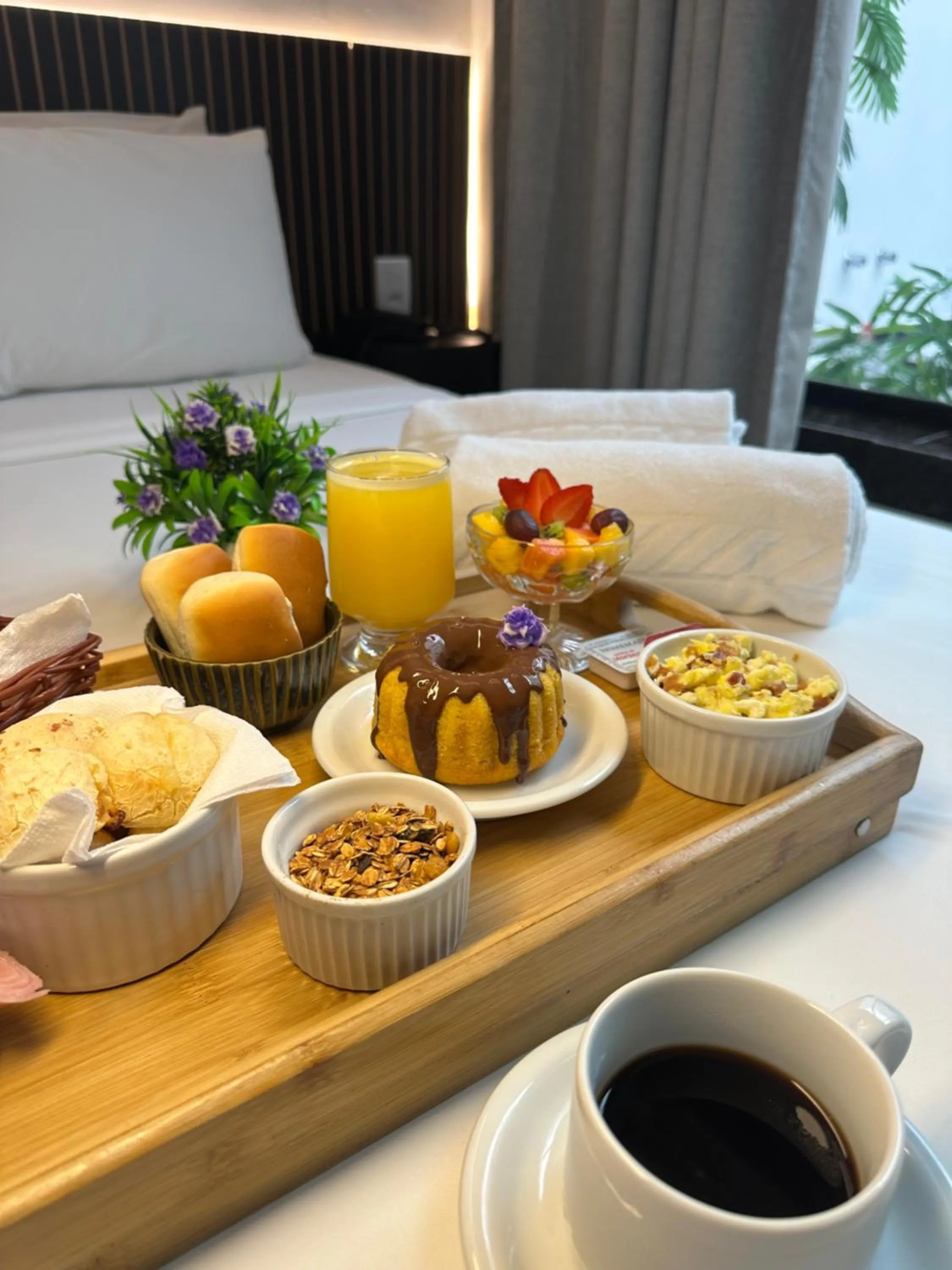 Status Elegance Hotel