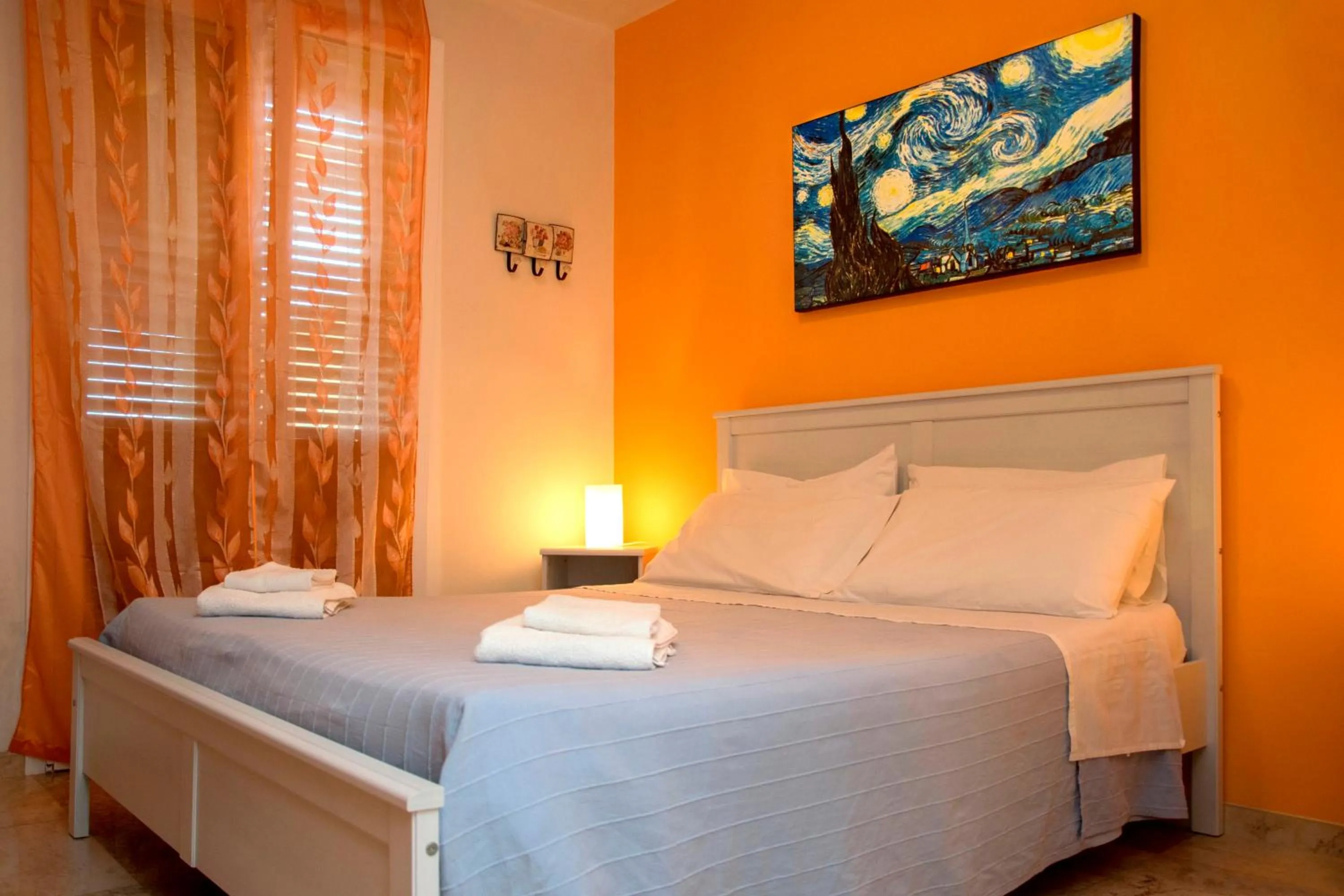 Bedroom, Bed in B&B DonnaLina