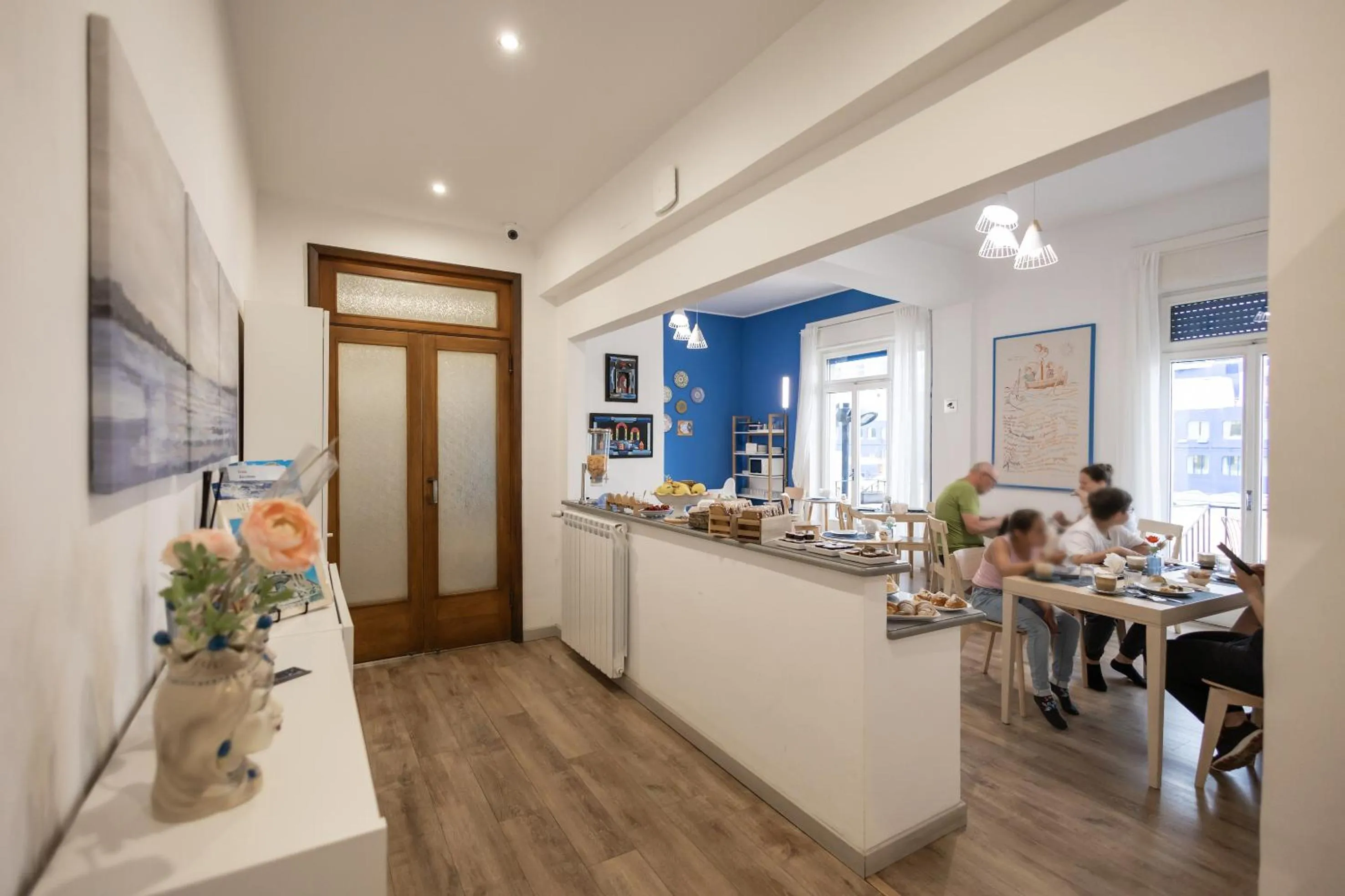 Lounge or bar in Garibaldi R&B