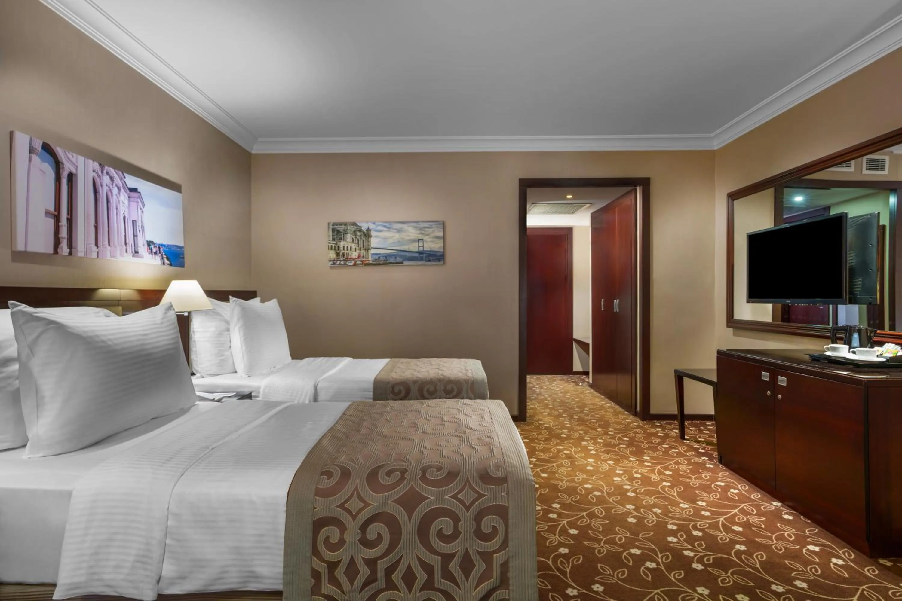 Bed in Kaya İstanbul Fair & Convention