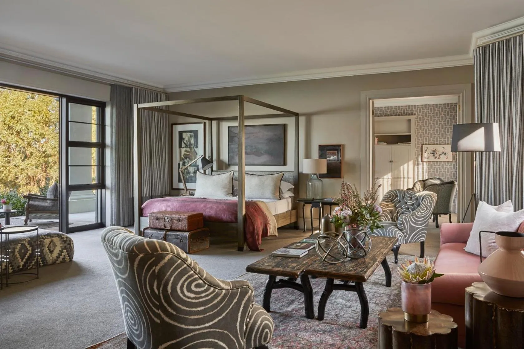 Bed in The Thatch House Boutique Hotel, Hermanus