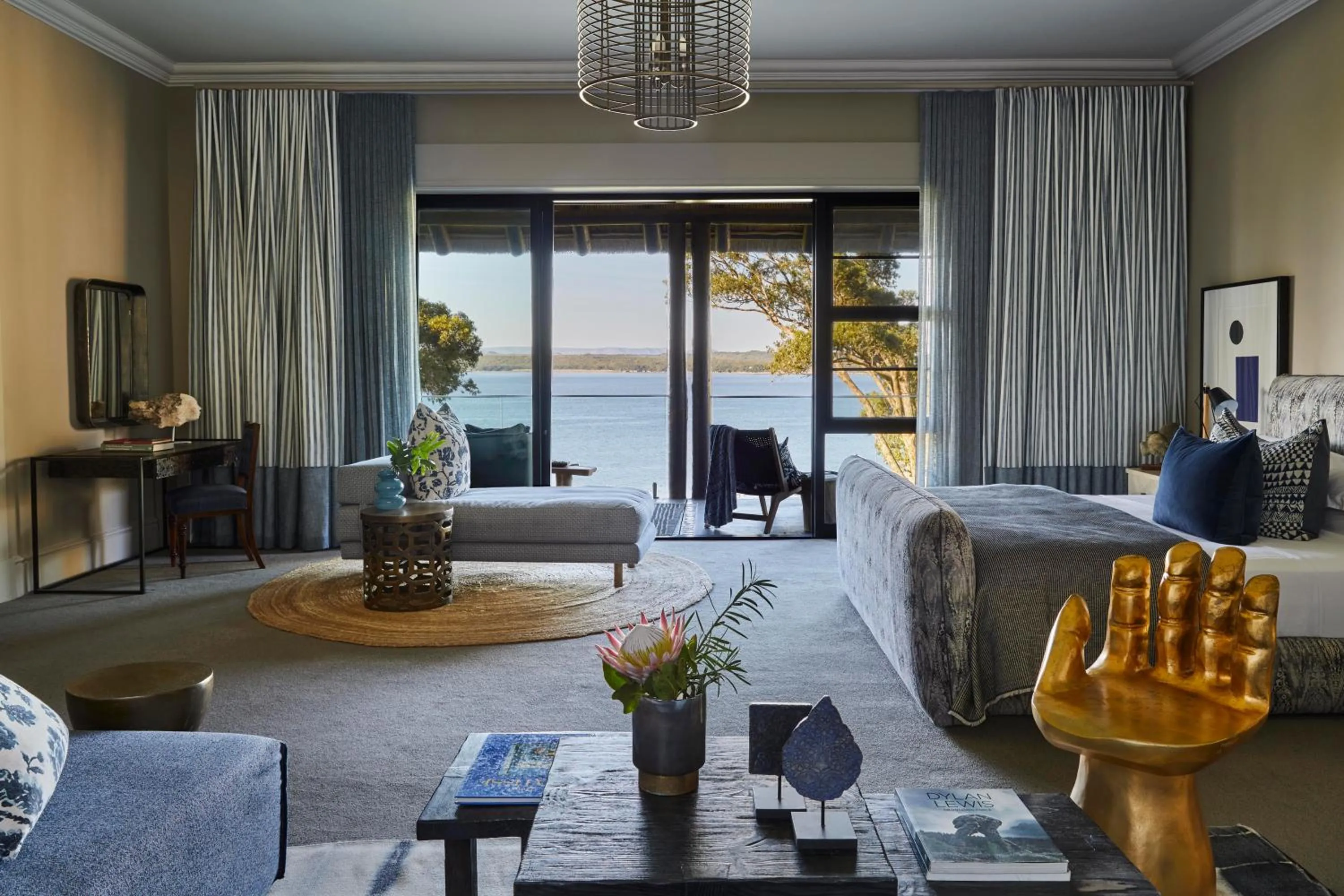 Bed in The Thatch House Boutique Hotel, Hermanus