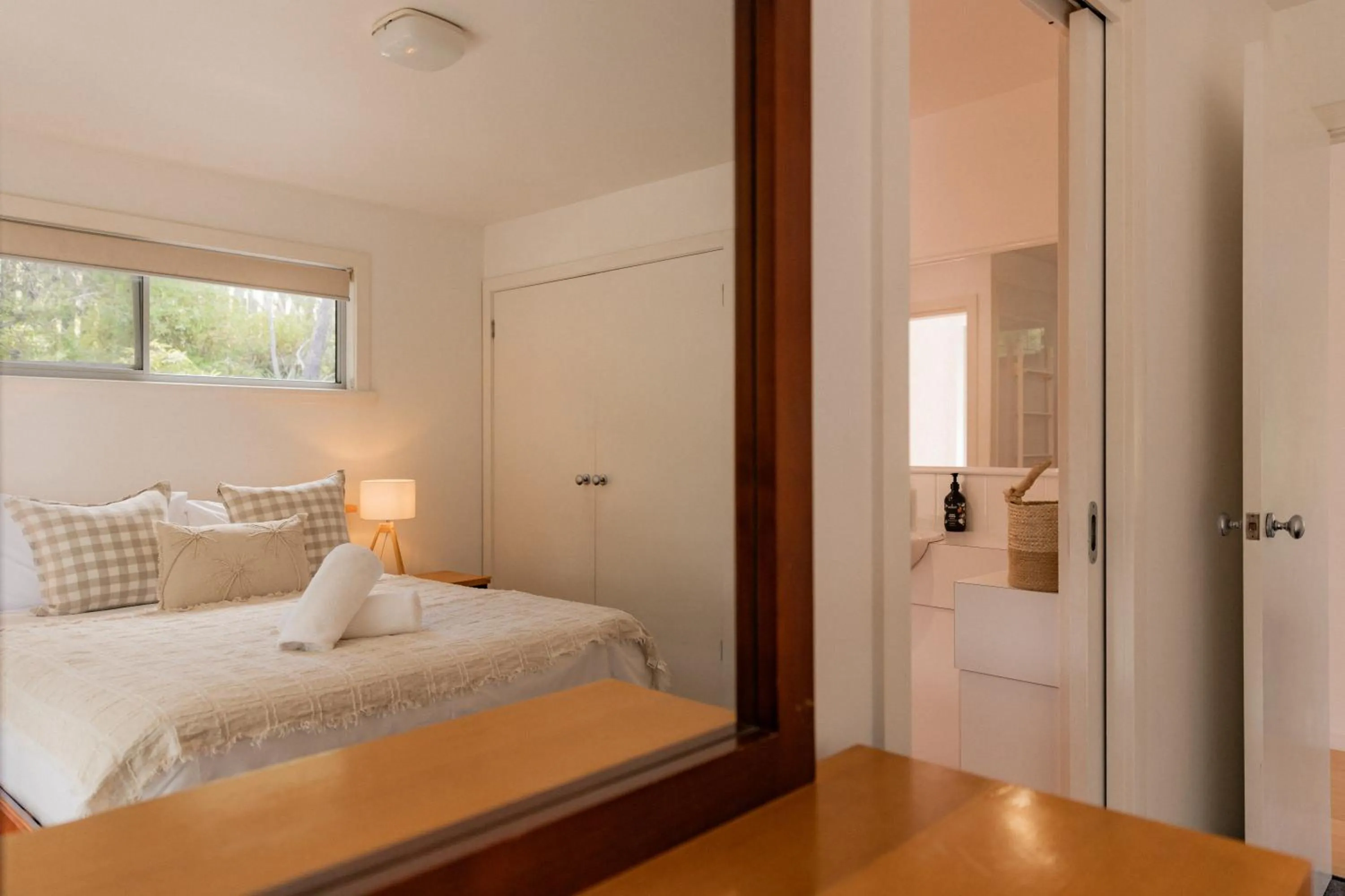 Bed in Suntrap Cove - you and the ocean