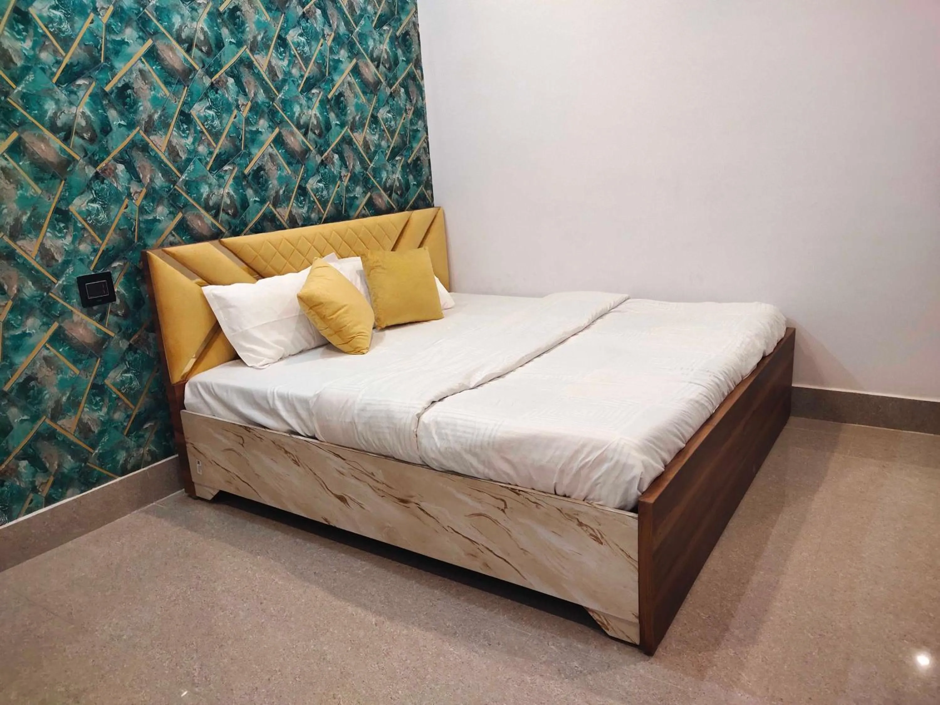 Bedroom, Bed in Hotel O Blue Palace