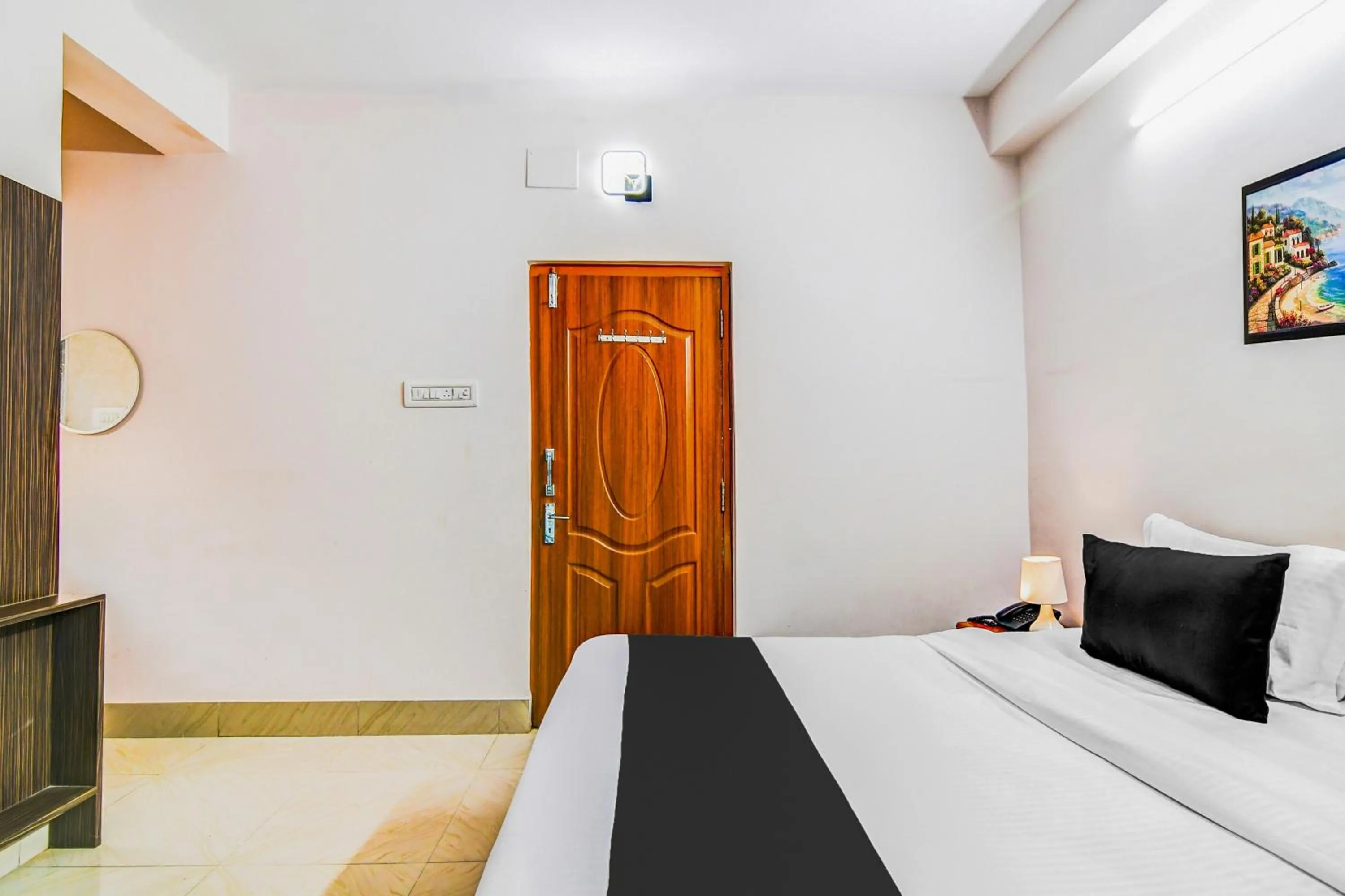 Bedroom, Bed in Super Hotel O Jessore Road Kolkata formerly Skyline Serenity