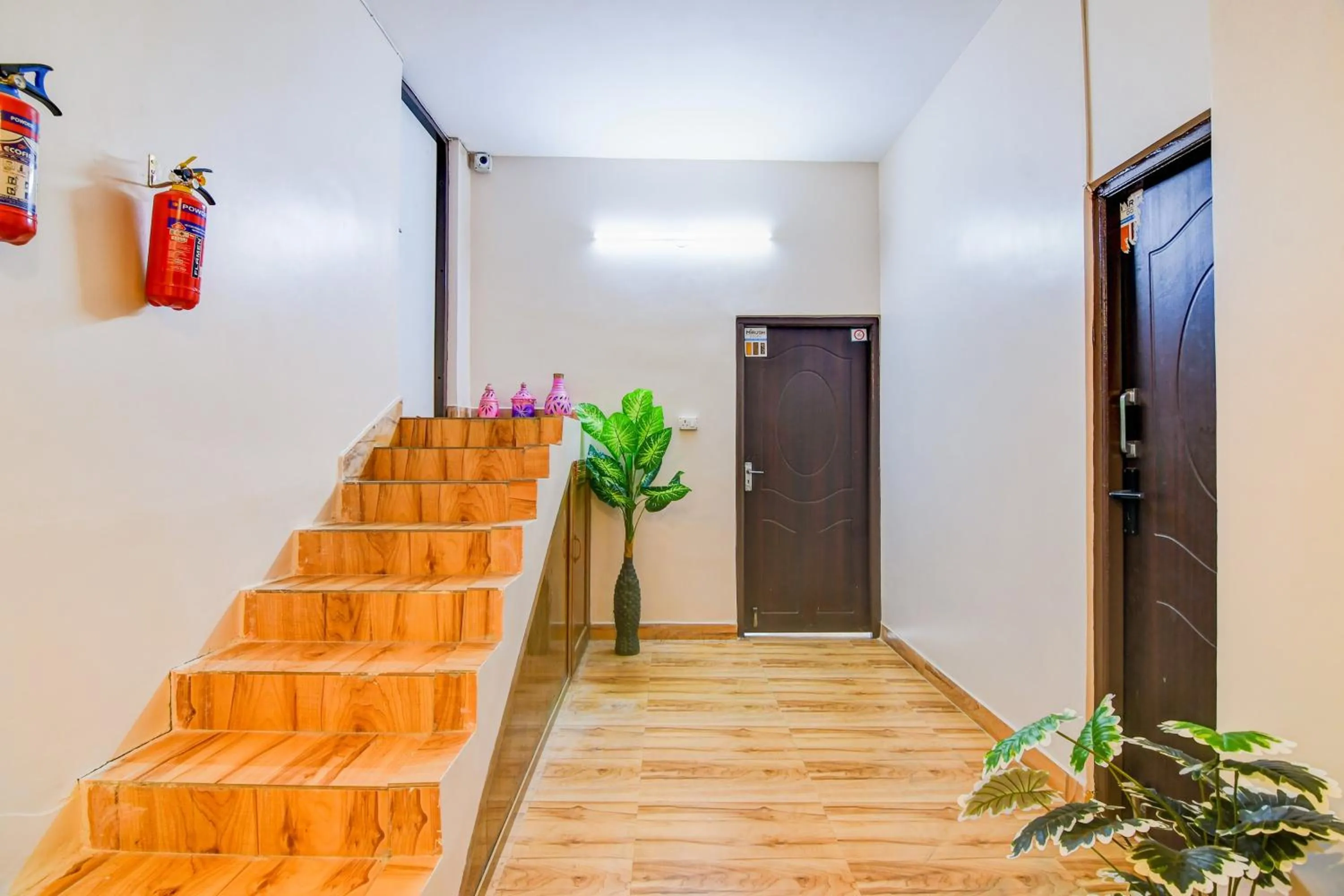 Lobby or reception in Super Hotel O Jessore Road Kolkata formerly Skyline Serenity