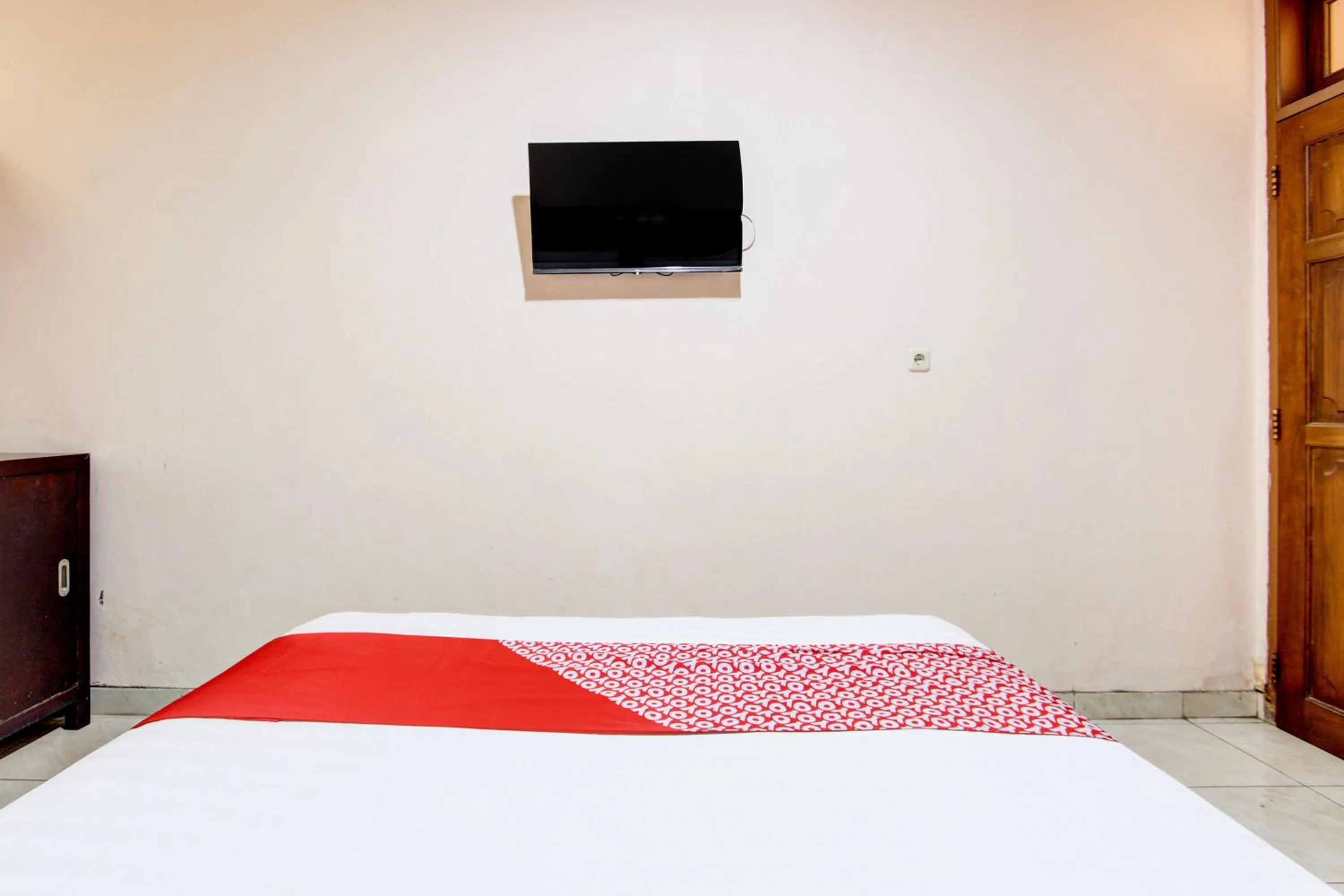 Bedroom, Bed in Collection O Simpang Lima Near Simpang Lima Semarang Formerly Hotel Eben Haezer