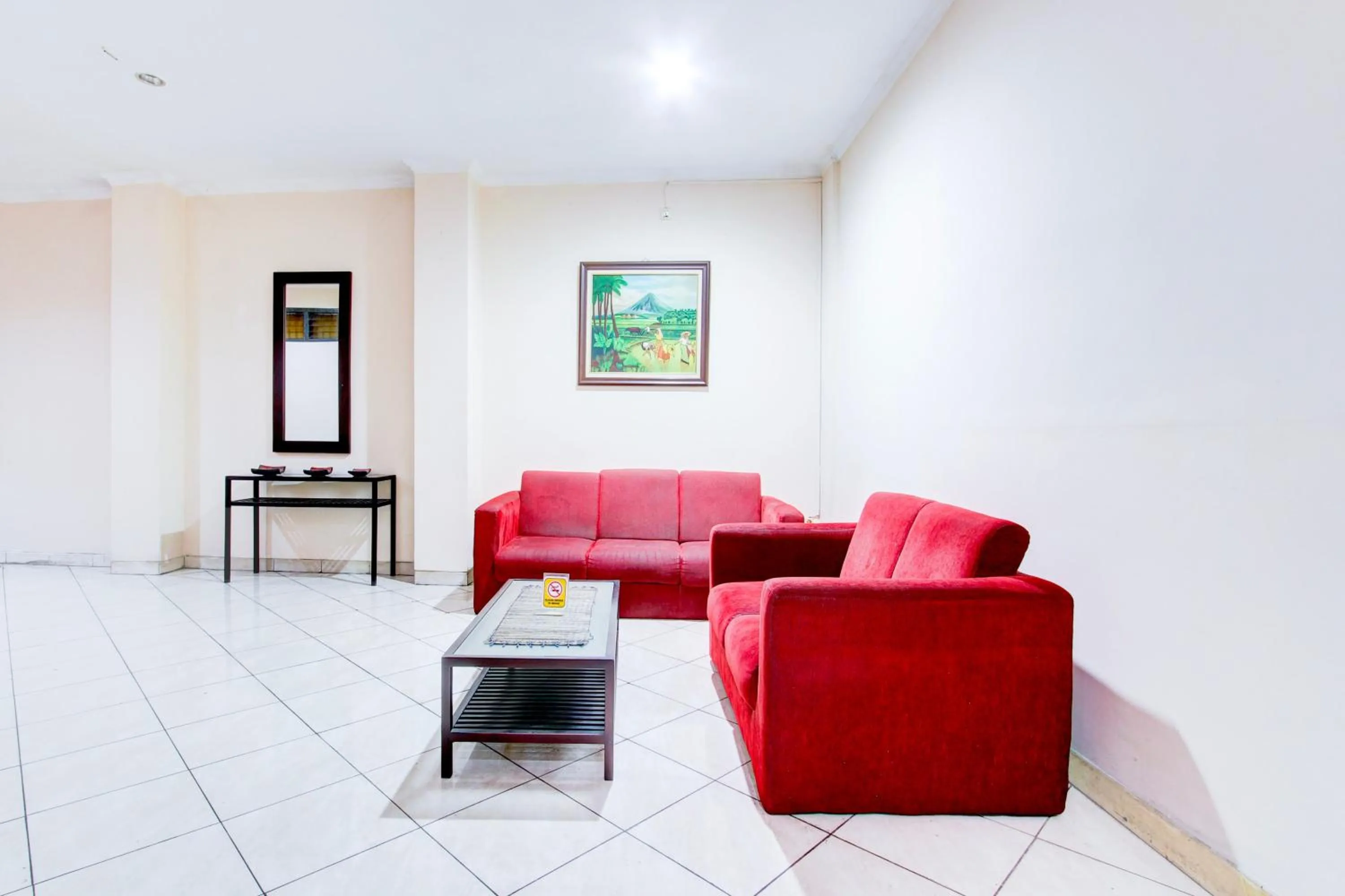 Lobby or reception in Collection O Simpang Lima Near Simpang Lima Semarang Formerly Hotel Eben Haezer