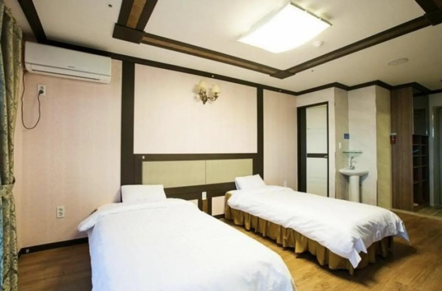 Jeju TS Youth Hostel & Resort