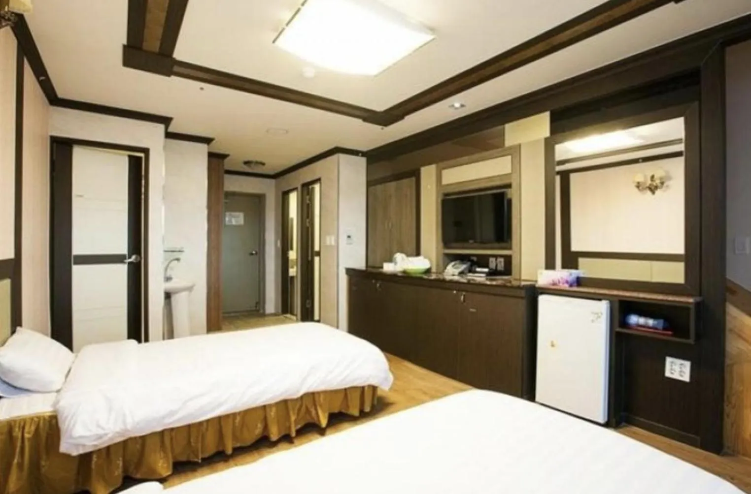 Jeju TS Youth Hostel & Resort