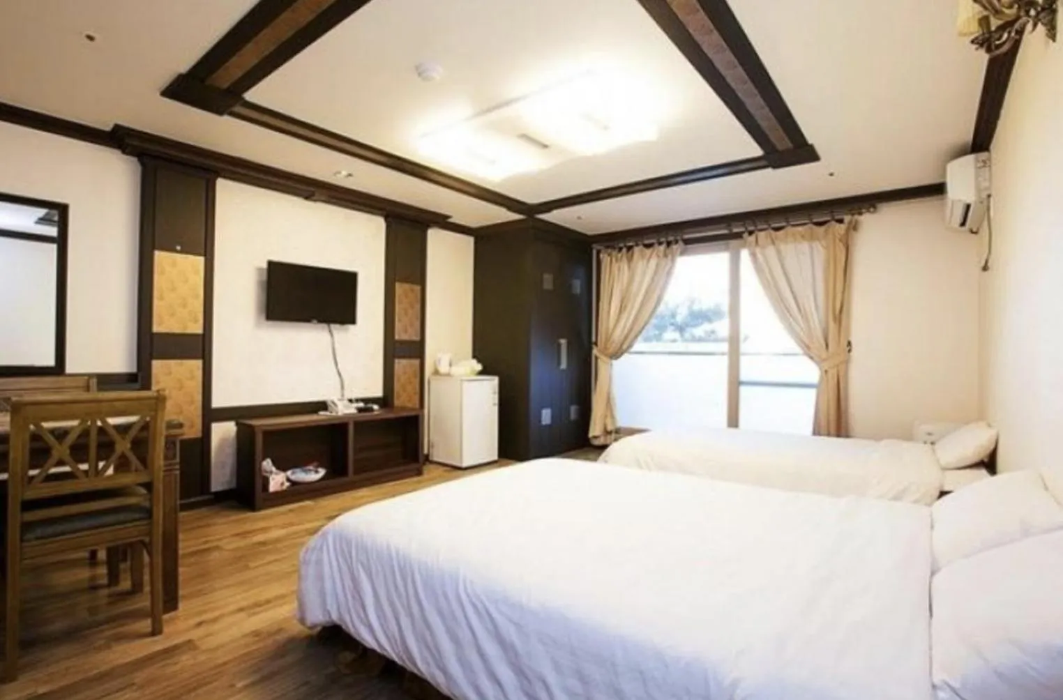 Jeju TS Youth Hostel & Resort