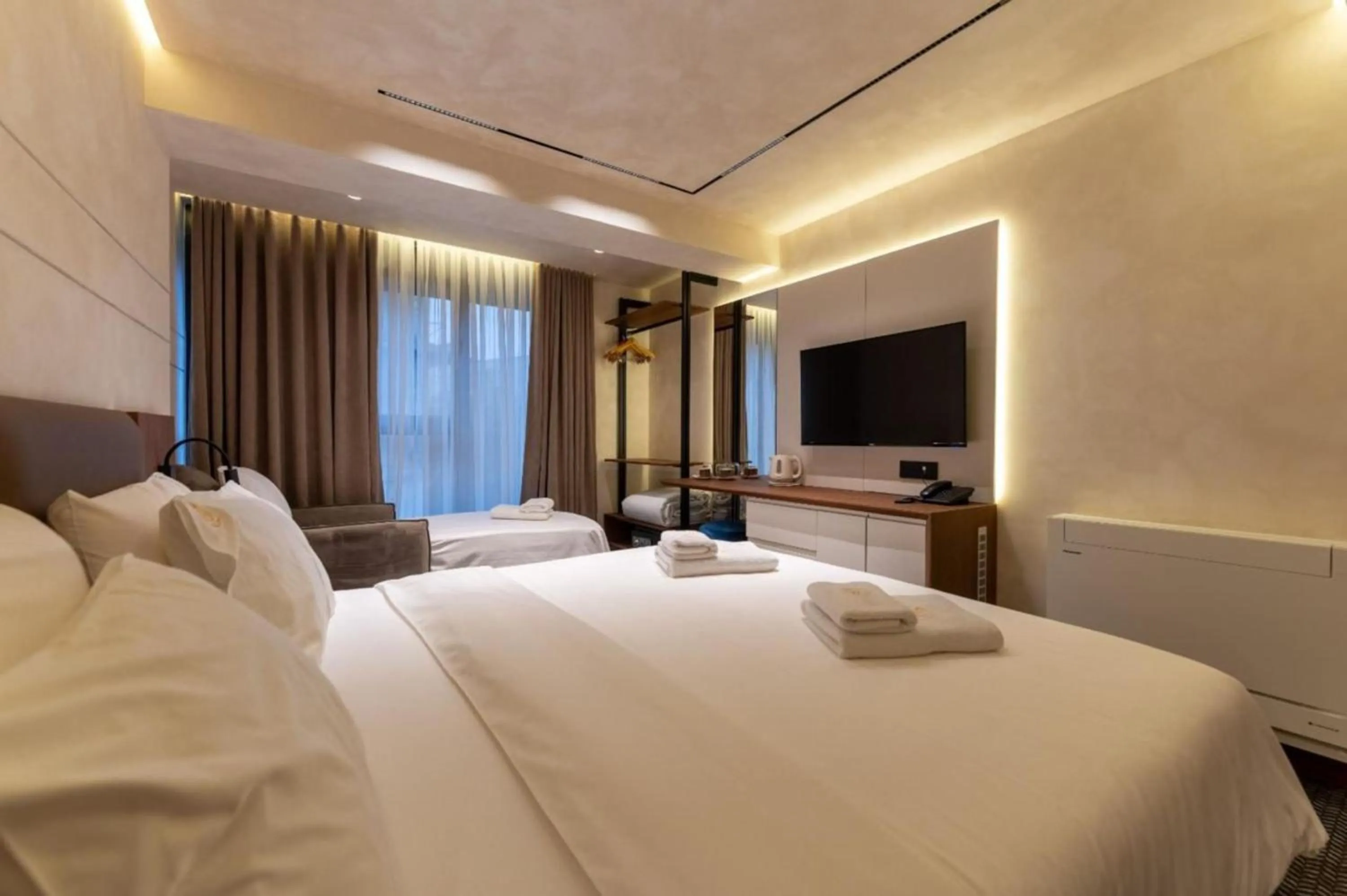 Photo of the whole room, Bed in Mattis Hotel