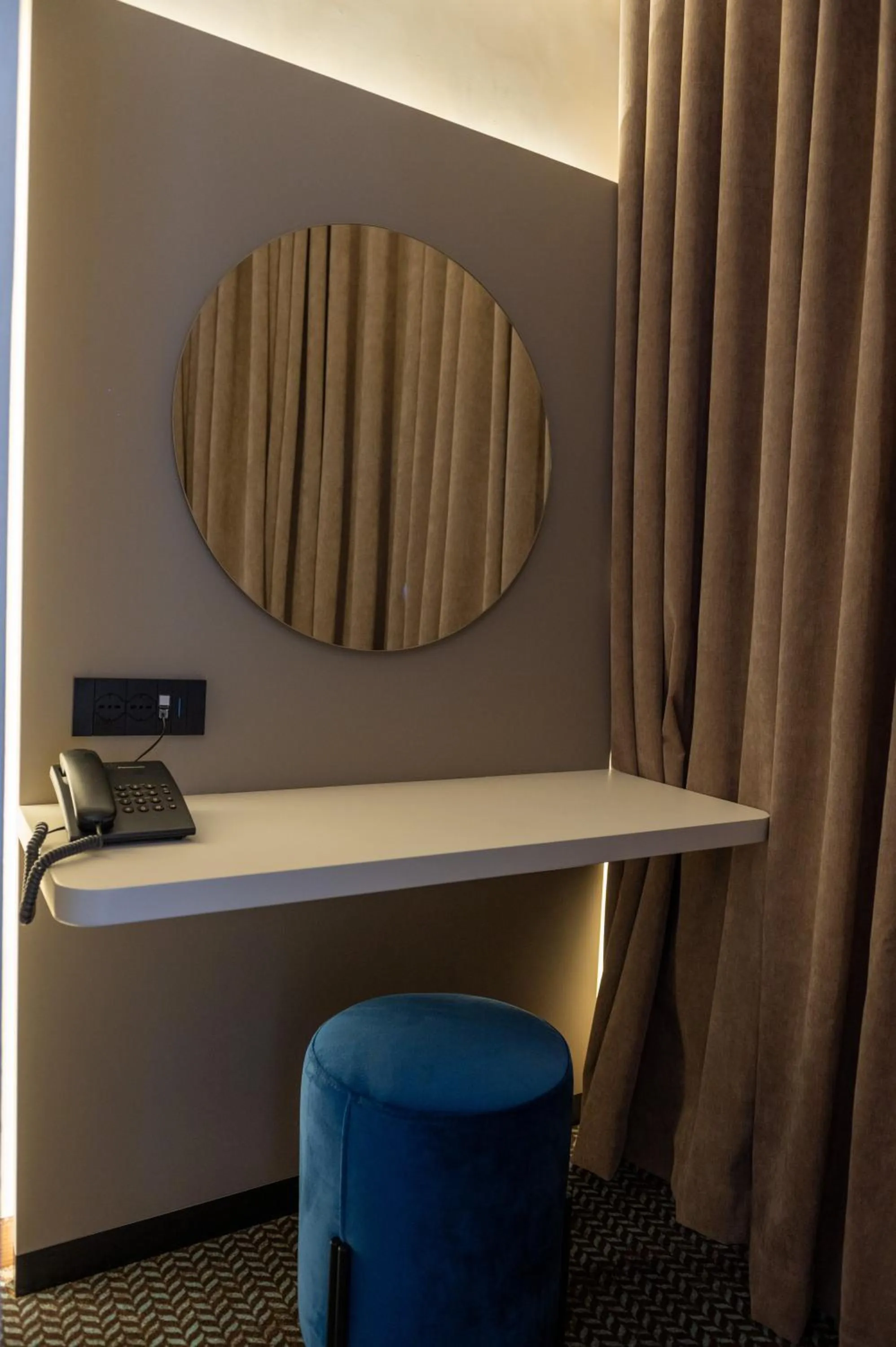 Bedroom in Mattis Hotel