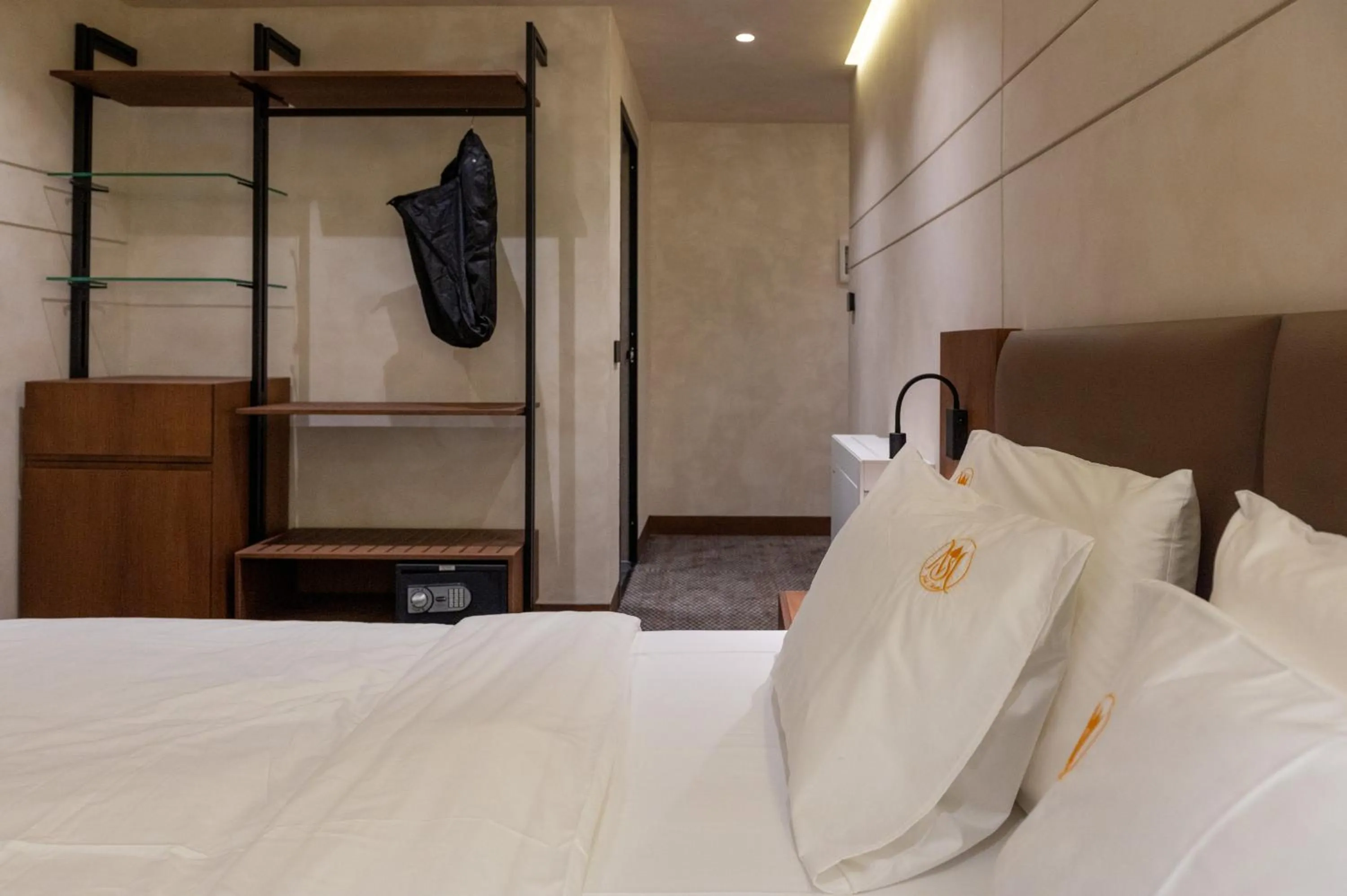 Photo of the whole room, Bed in Mattis Hotel