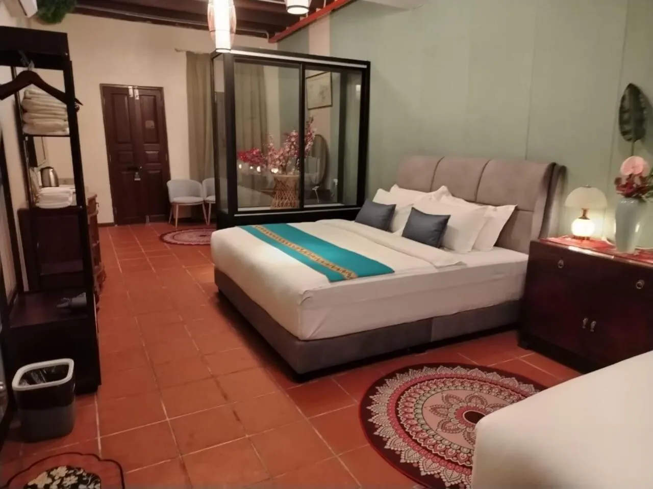 Photo of the whole room, Bed in LINN House Peranakan Residence George Town