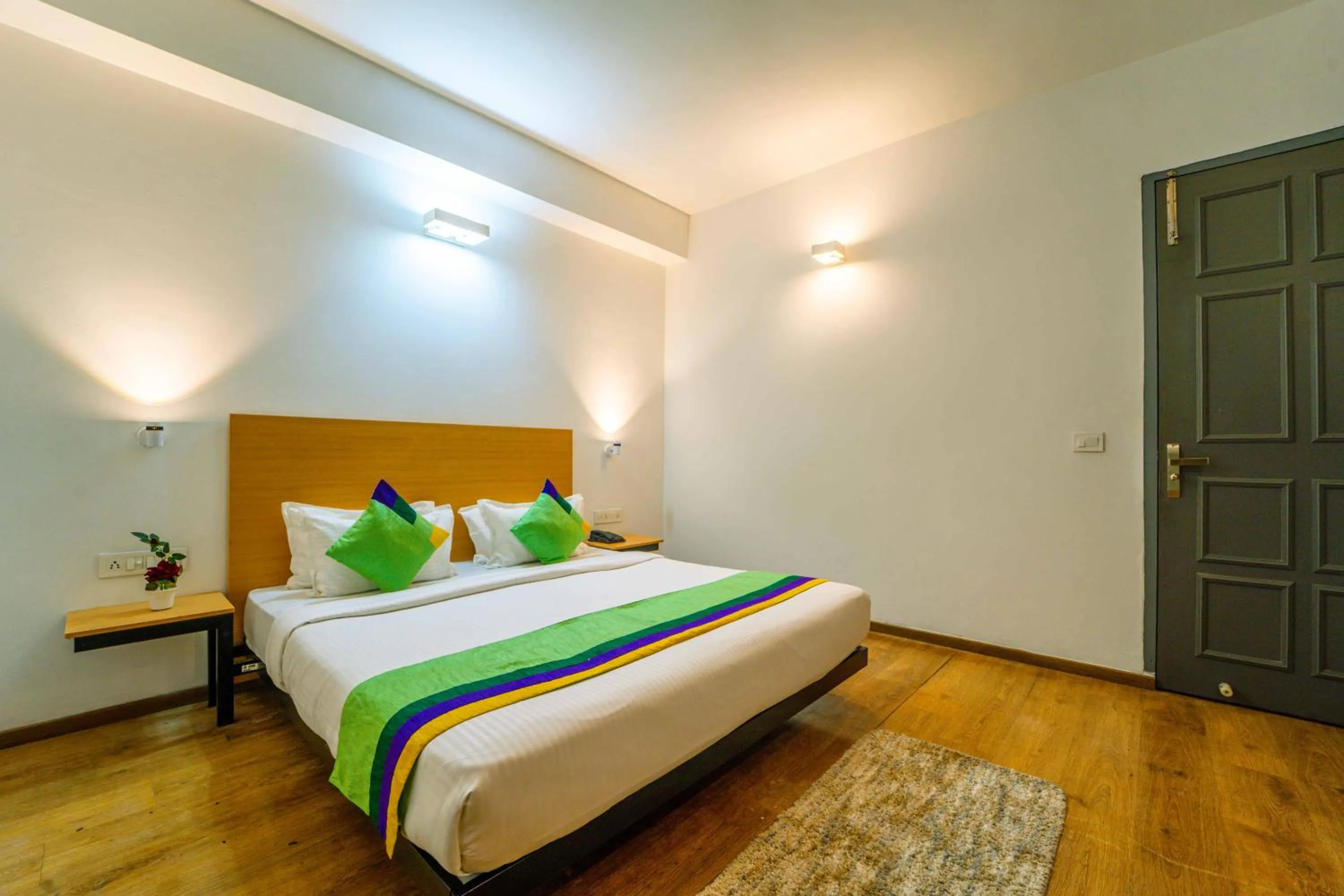 Bedroom, Bed in Treebo Premium Inn