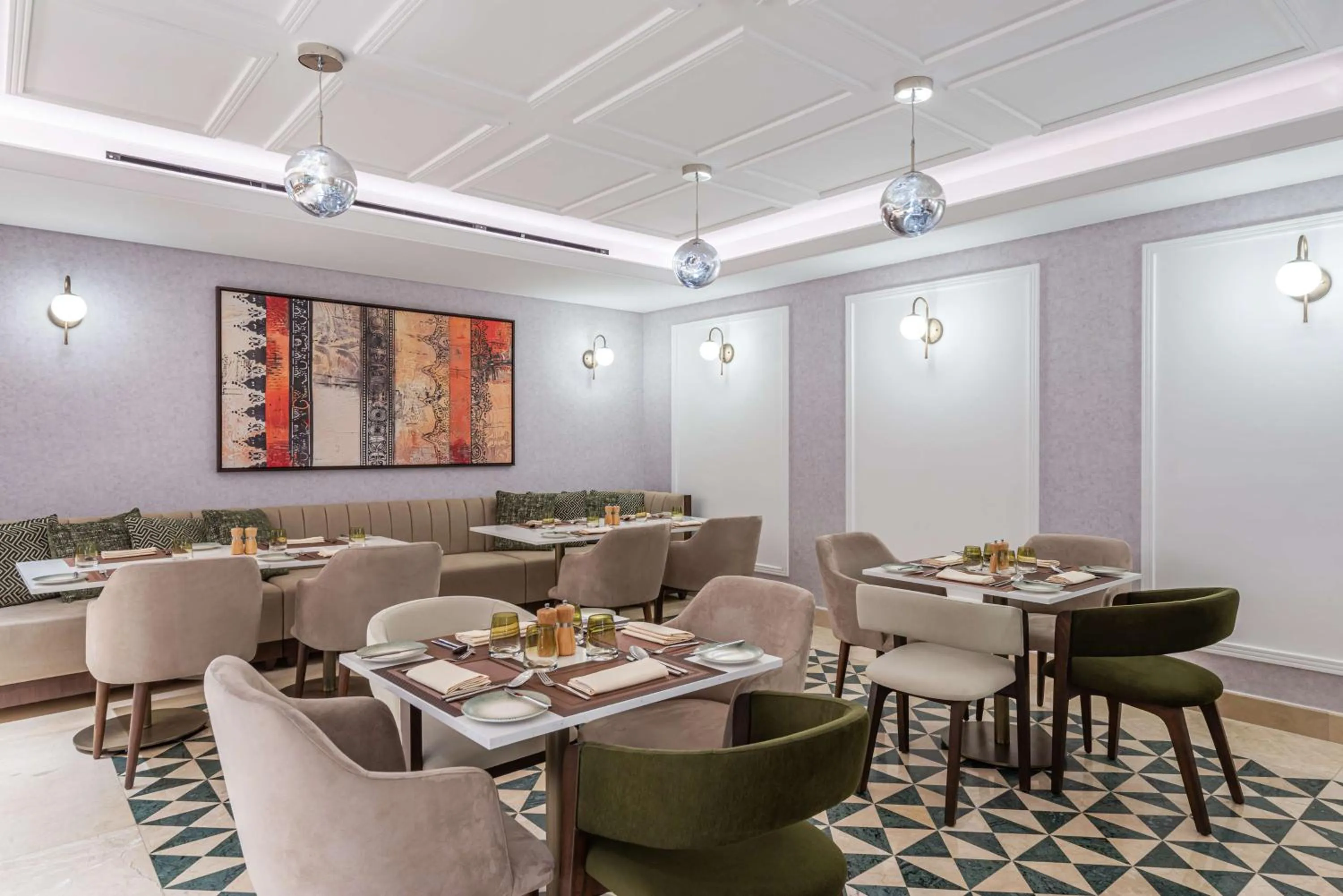 Restaurant/places to eat in Doubletree By Hilton Amman Hotel & Residences