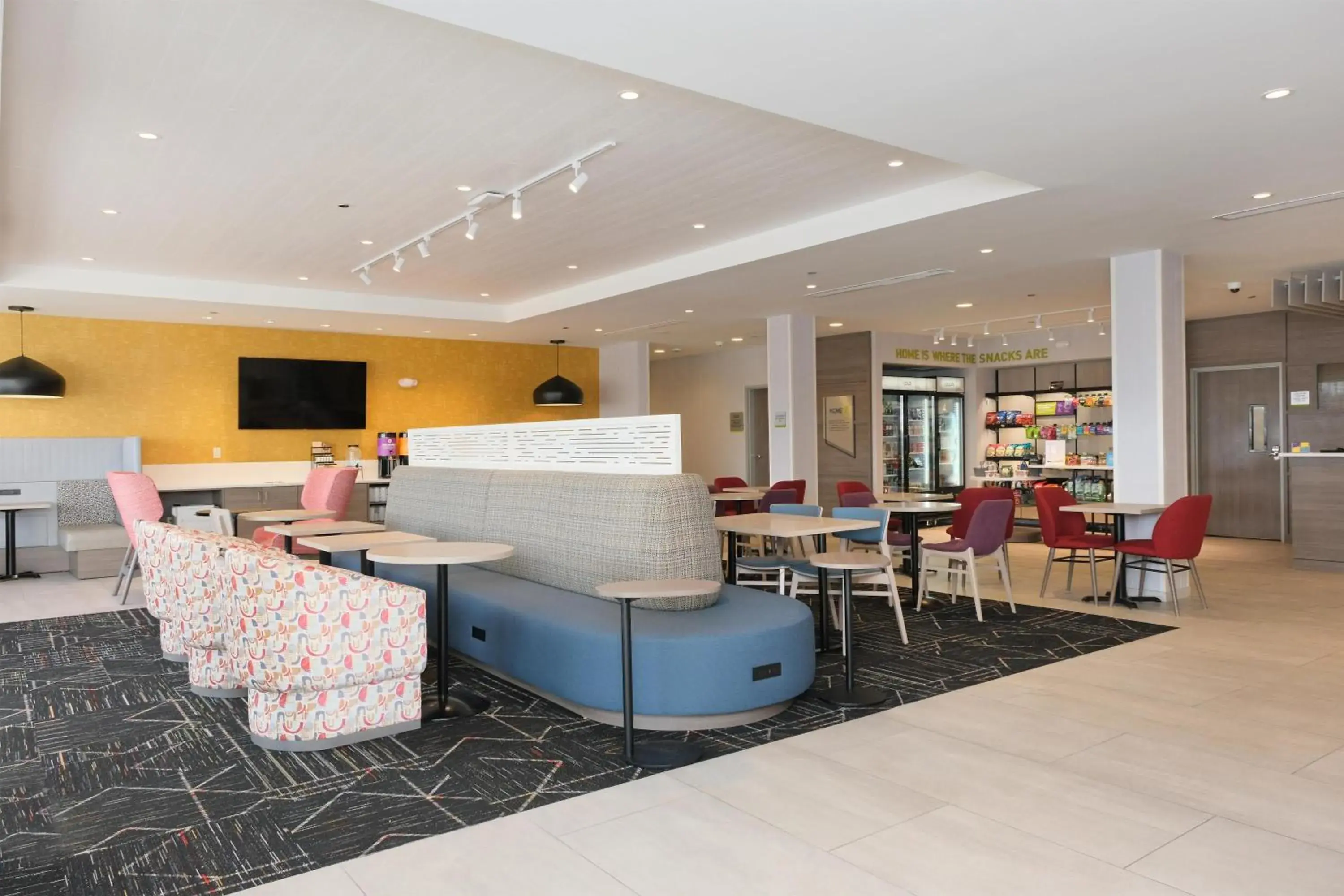 Lobby or reception in Home2 Suites By Hilton Lima Lobby or reception in Home2 Suites By Hilton Lima