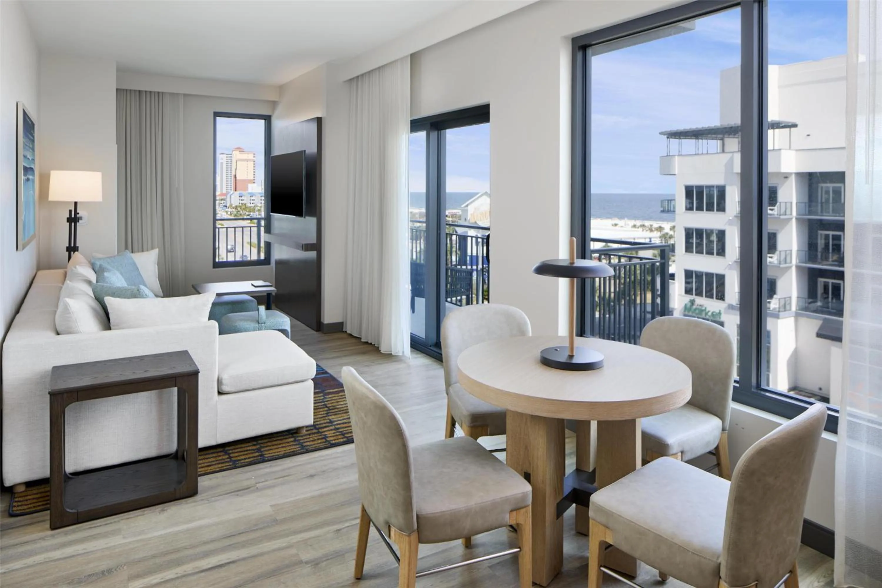 Living room, Bed in Embassy Suites By Hilton Gulf Shores Beach Resort