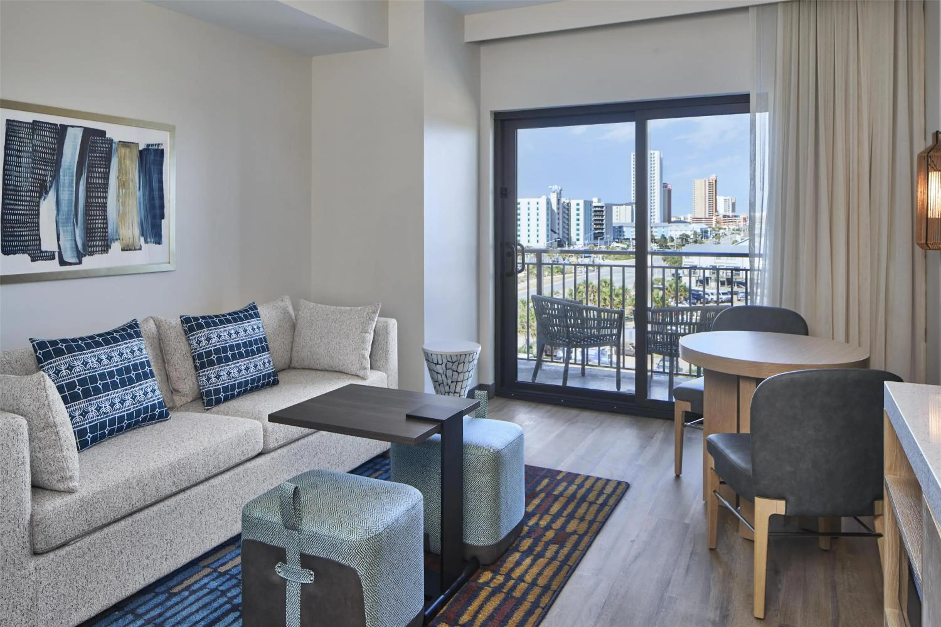 Living room in Embassy Suites By Hilton Gulf Shores Beach Resort