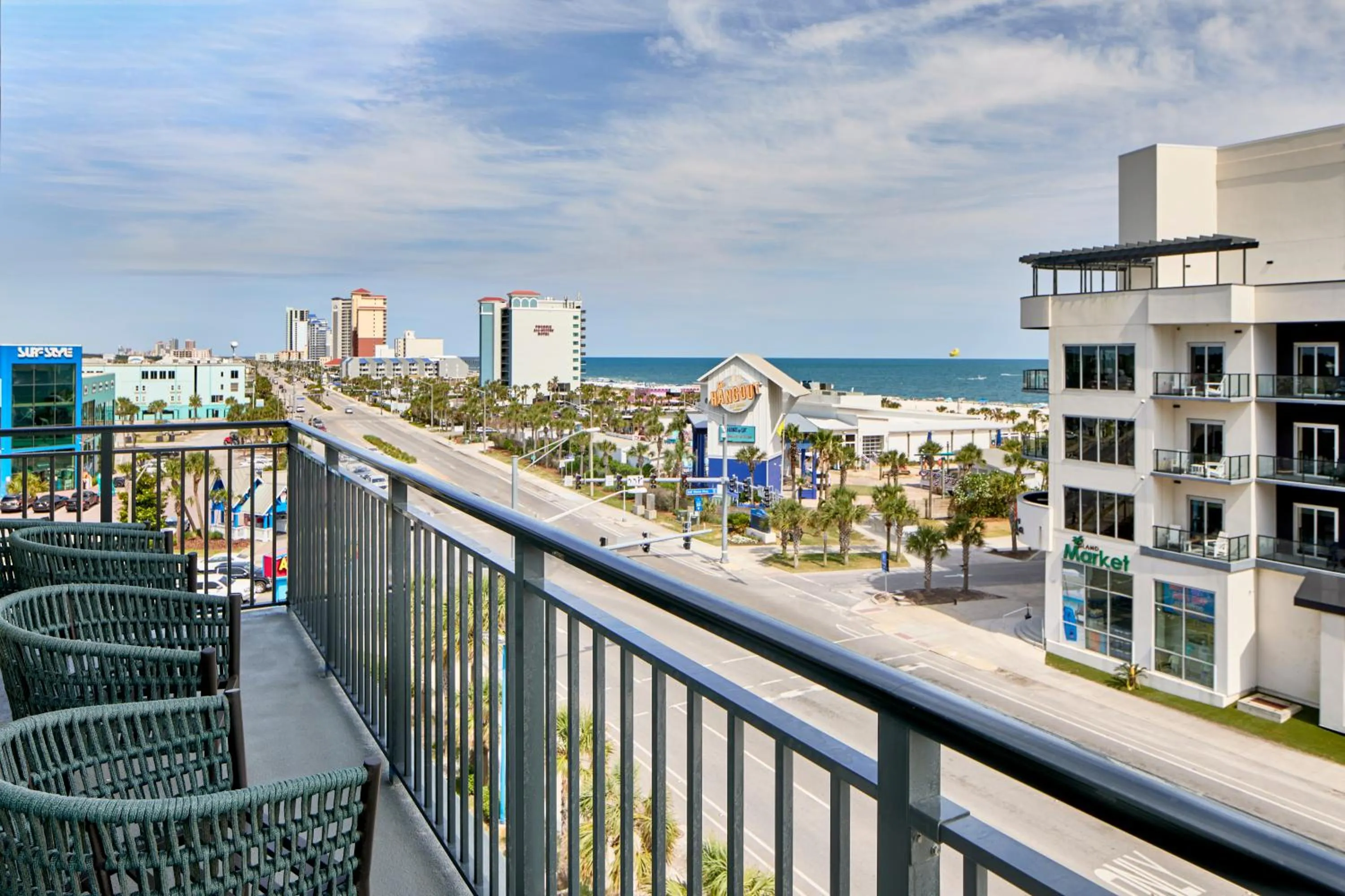 Property building in Embassy Suites By Hilton Gulf Shores Beach Resort