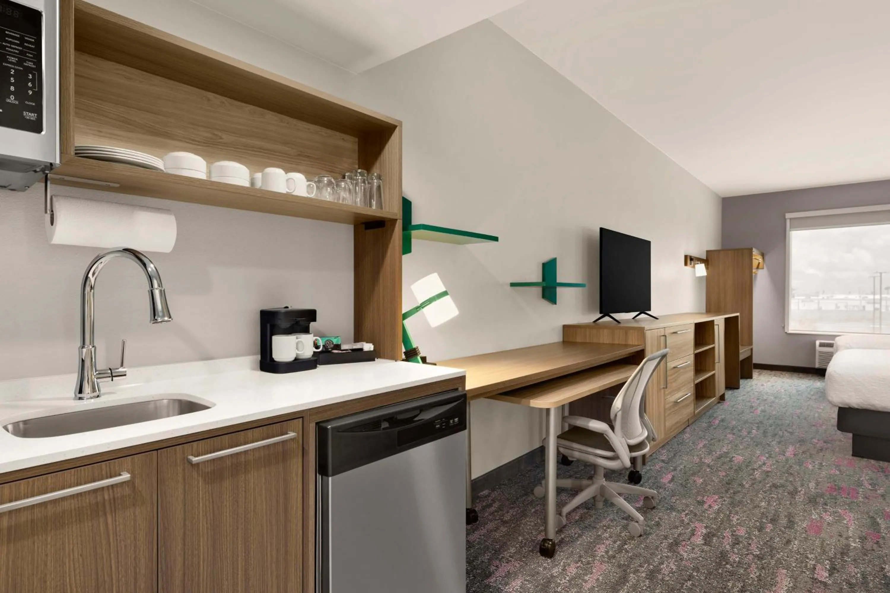Kitchen or kitchenette in Home2 Suites By Hilton San Juan
