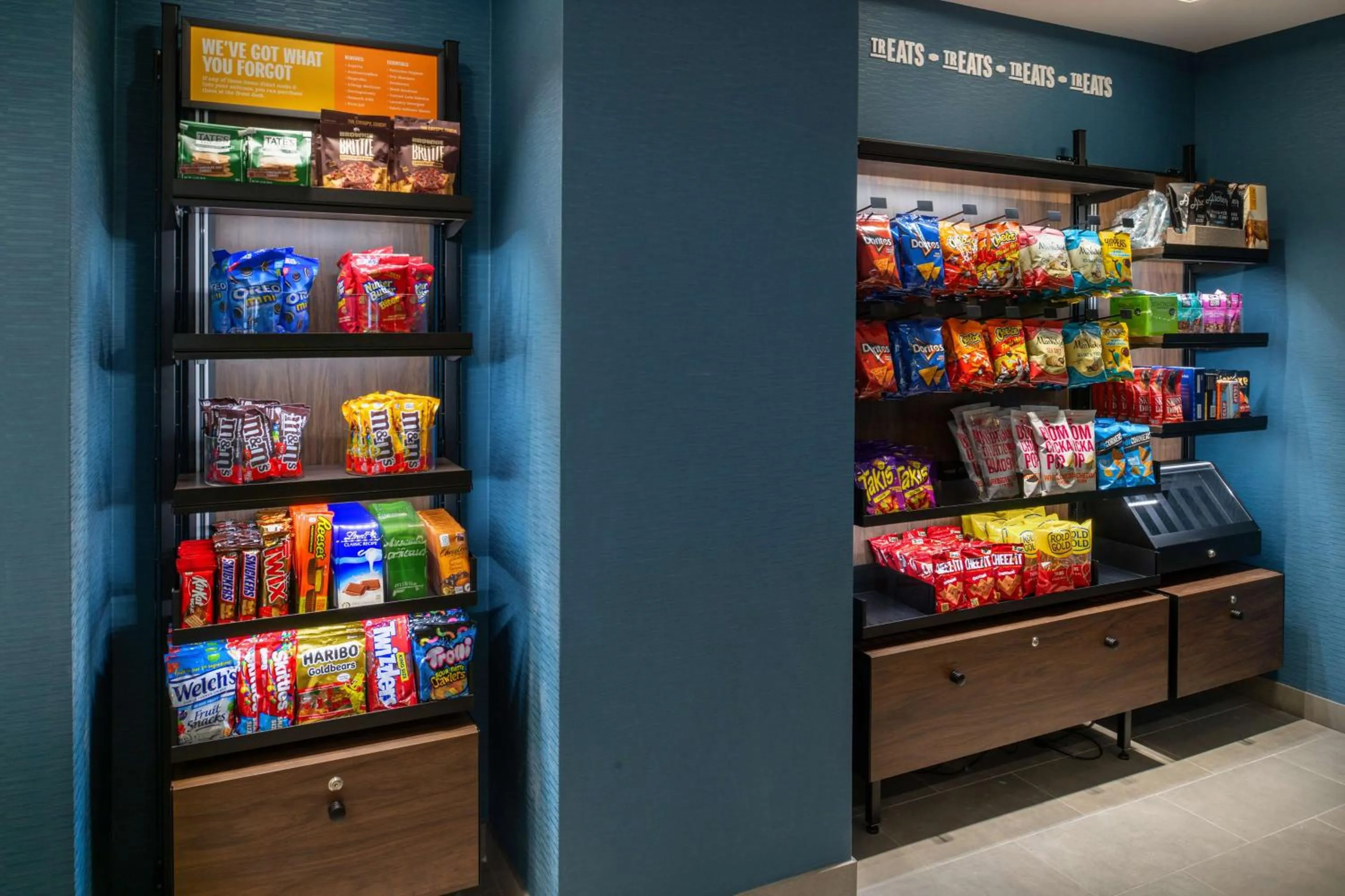 Restaurant/places to eat in Hampton Inn By Hilton St Louis Airport