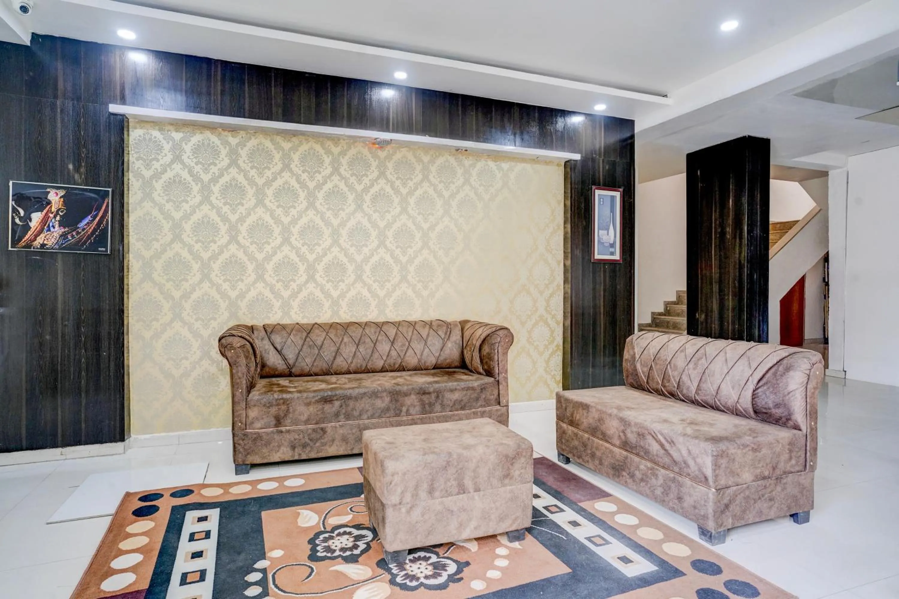 Lobby or reception in Townhouse Godavari Riverbank Formerly Shanti Datta Inn