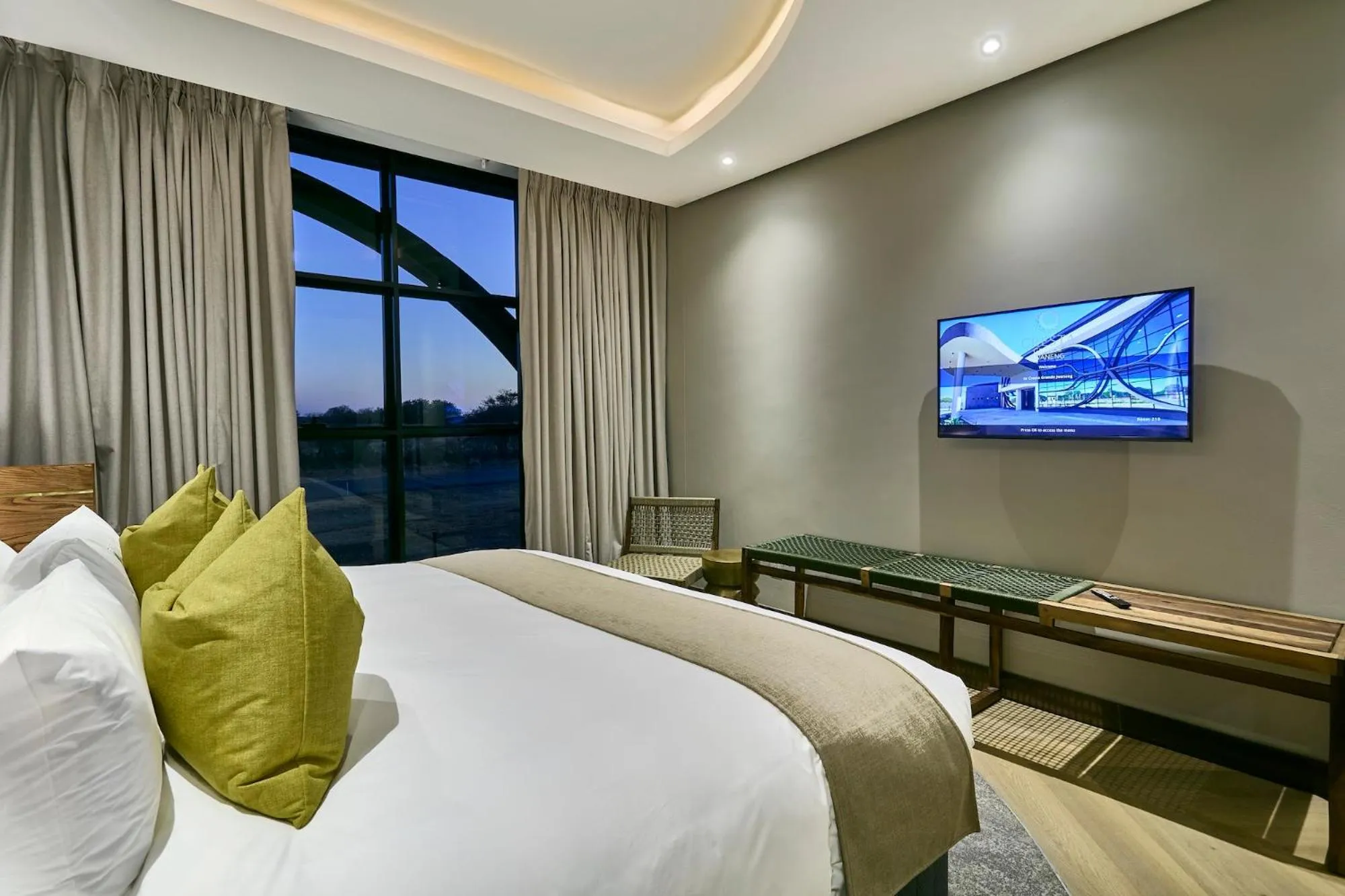TV and multimedia, Bed in Cresta Grande Jwaneng