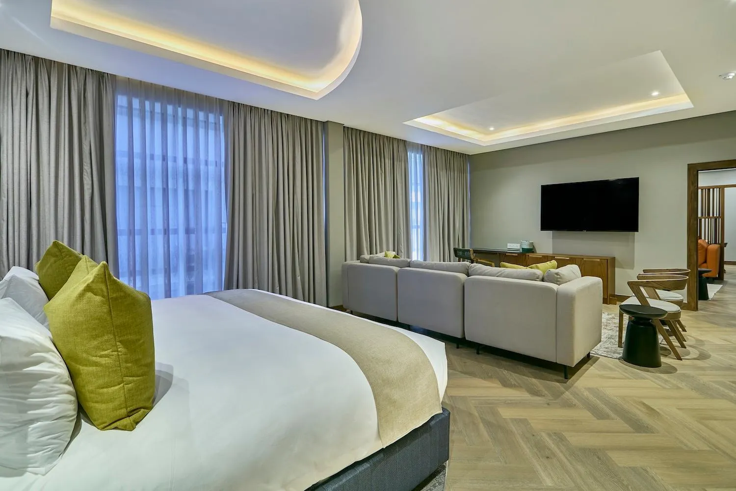 Photo of the whole room, Bed in Cresta Grande Jwaneng