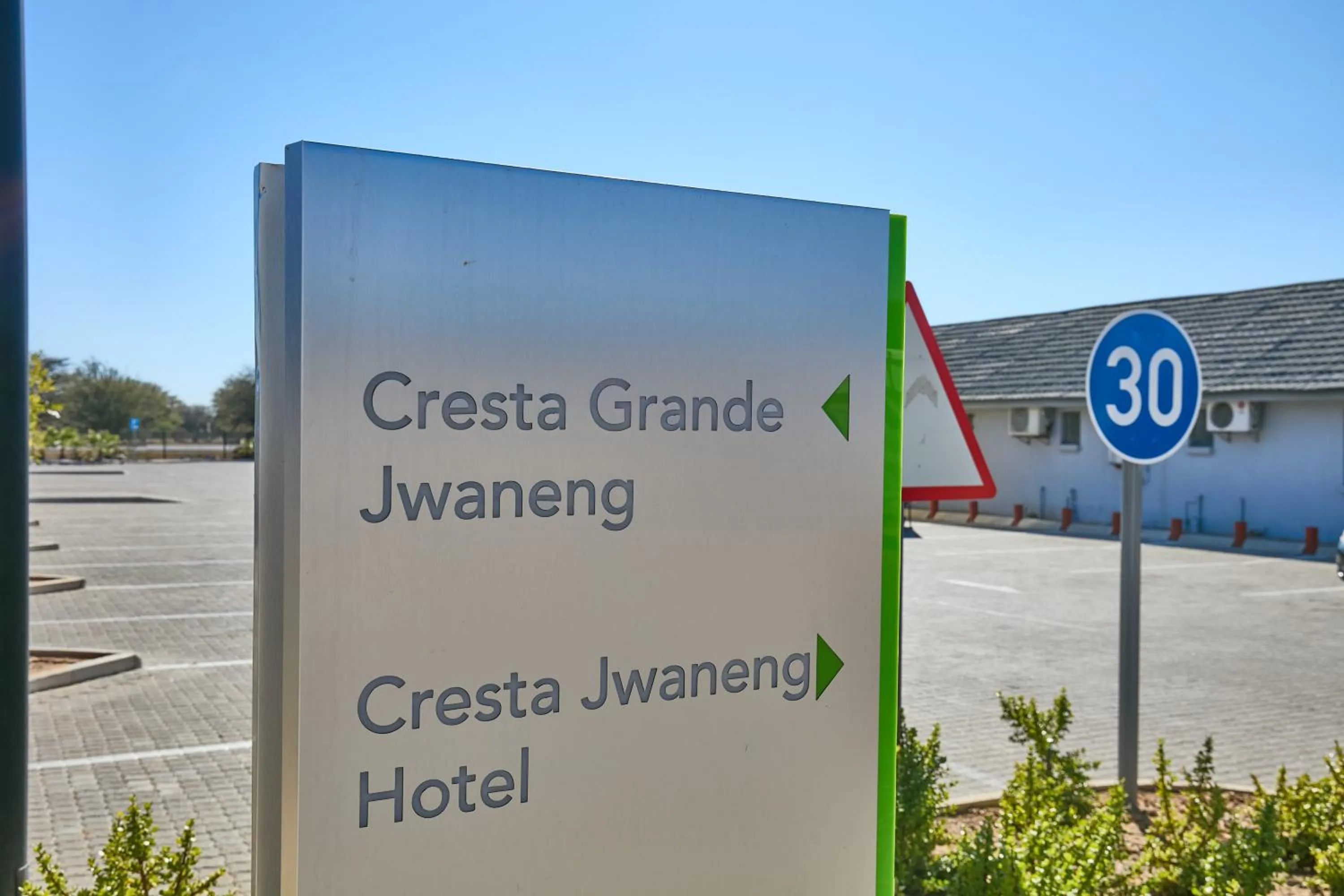 Day in Cresta Grande Jwaneng