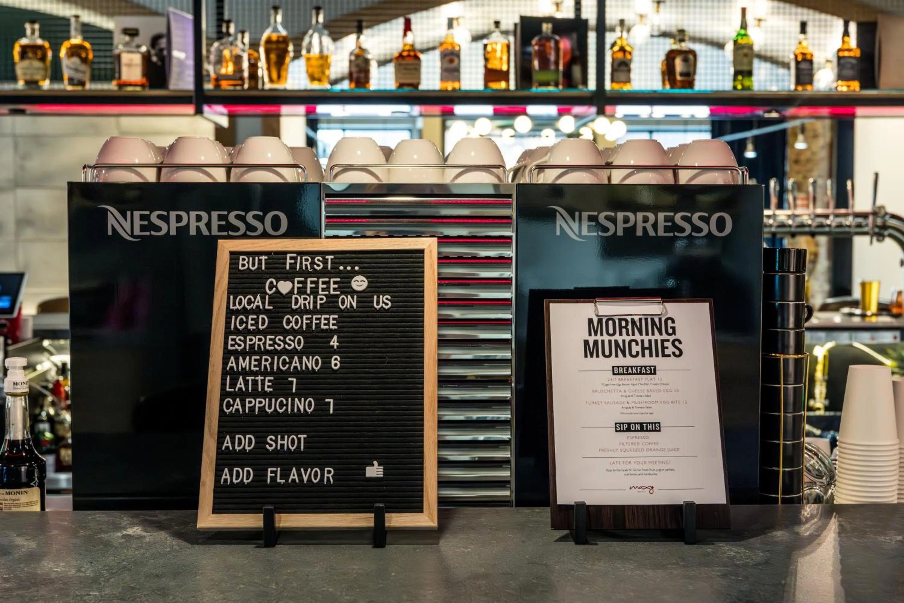 Coffee/tea facilities in Moxy Cincinnati Downtown