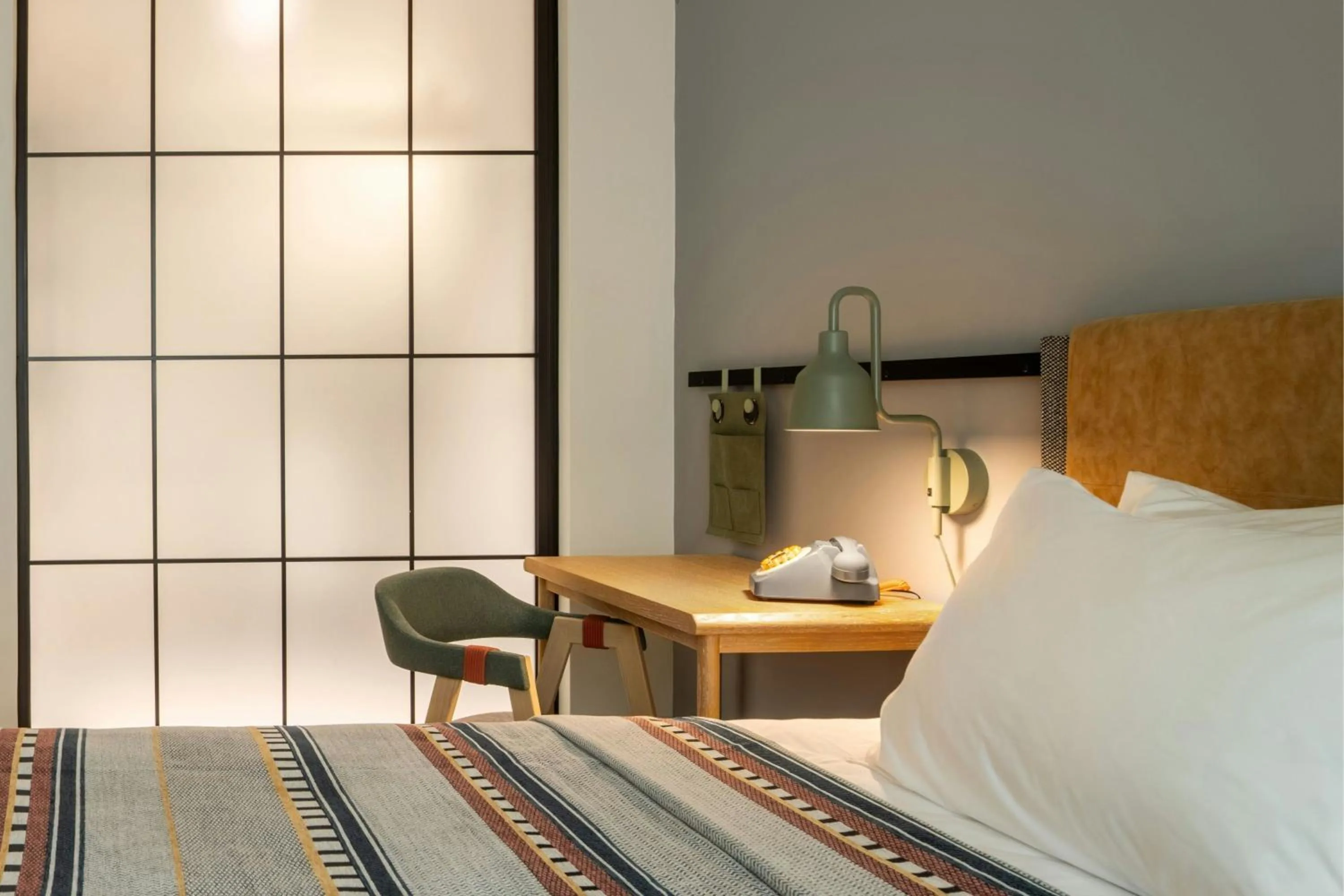 Photo of the whole room, Bed in Moxy Cincinnati Downtown