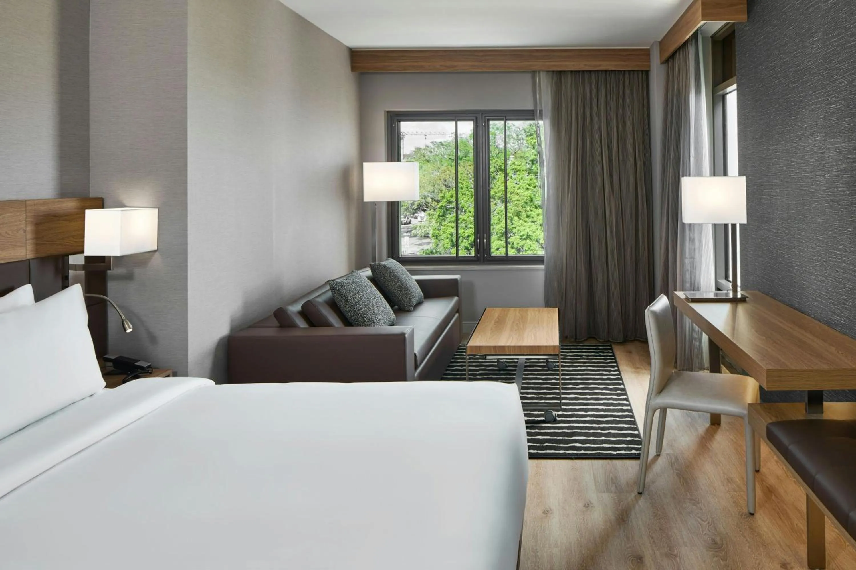 Photo of the whole room, Bed in AC Hotel Savannah Historic District