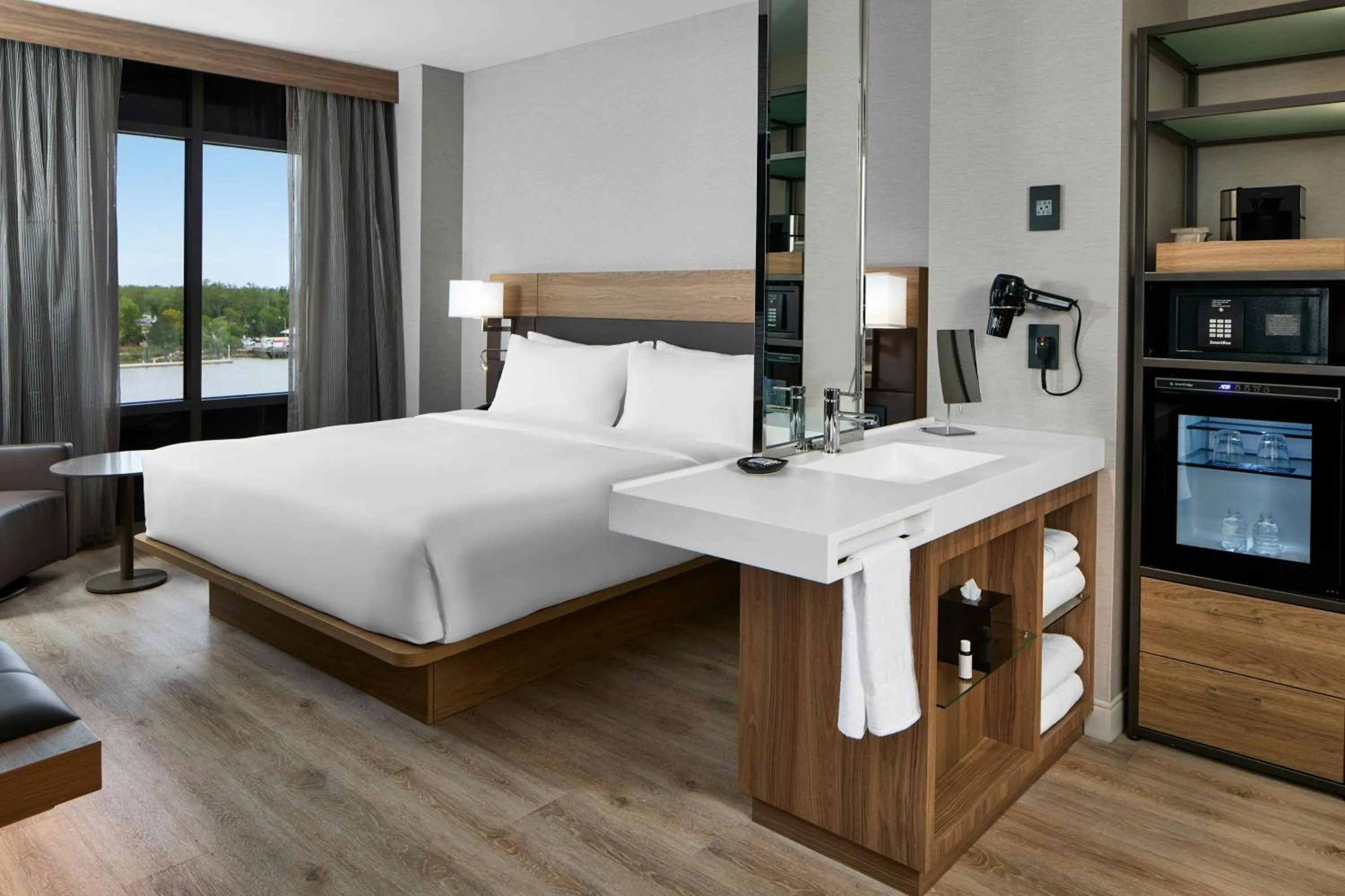 Photo of the whole room, Bed in AC Hotel Savannah Historic District