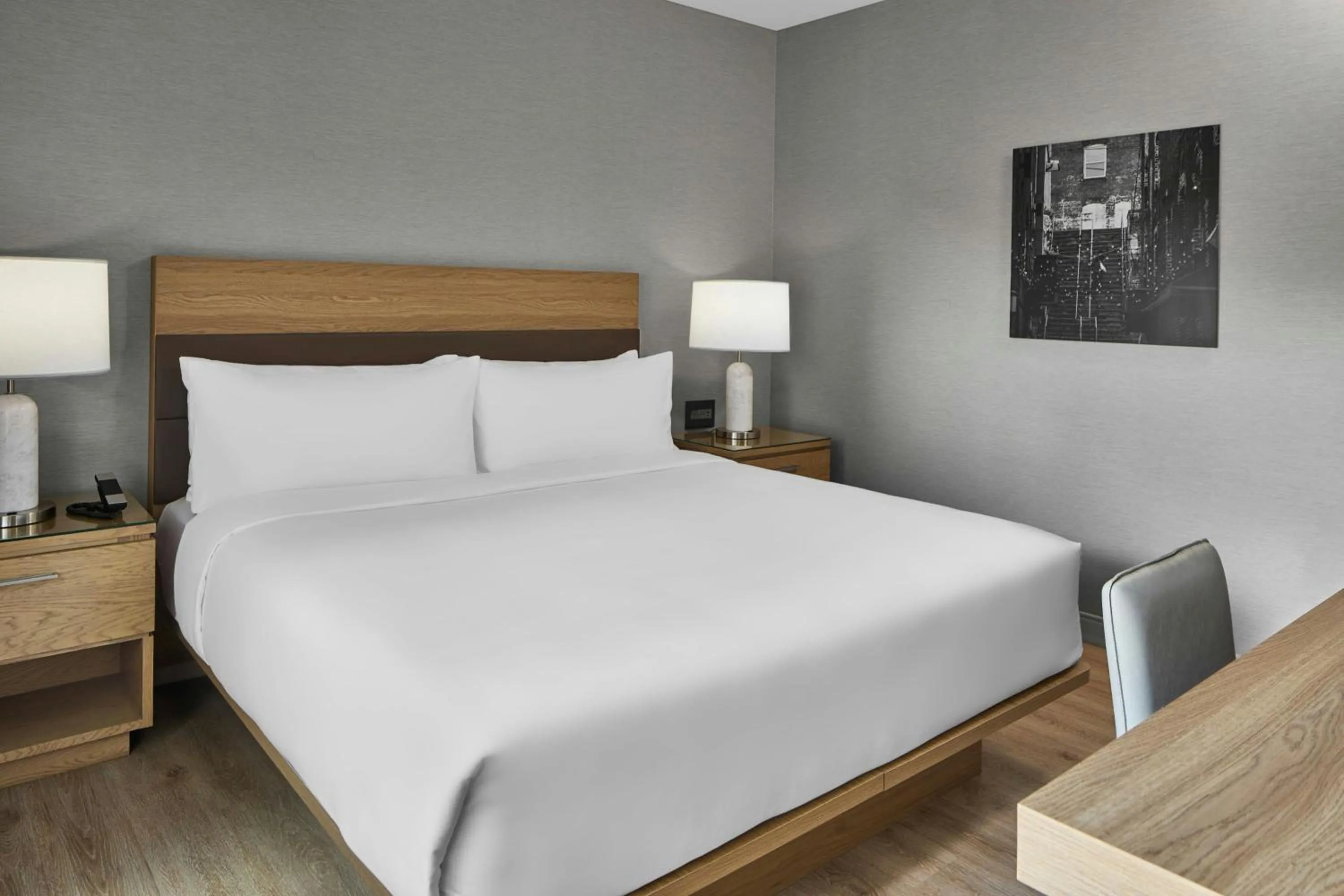 Bedroom, Bed in AC Hotel Savannah Historic District