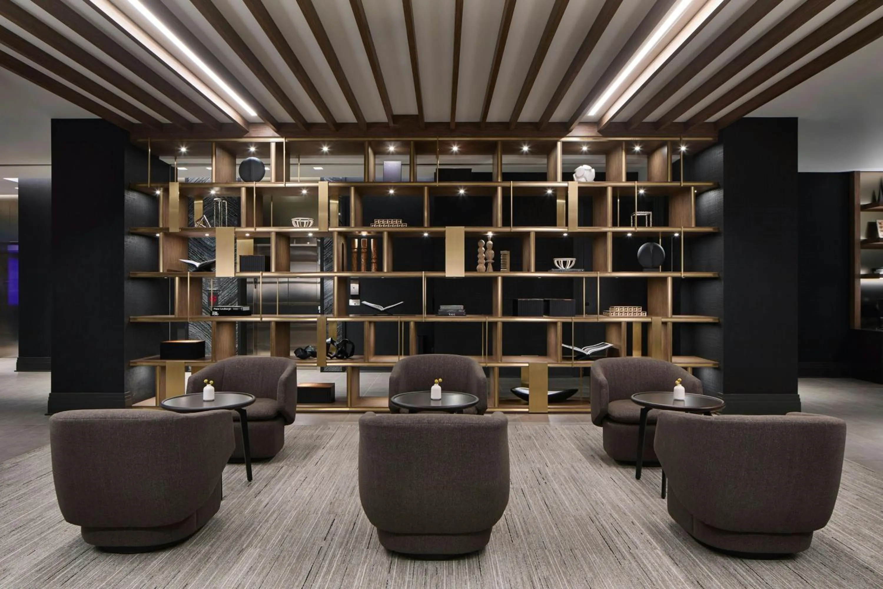 Meeting/conference room in AC Hotel Savannah Historic District