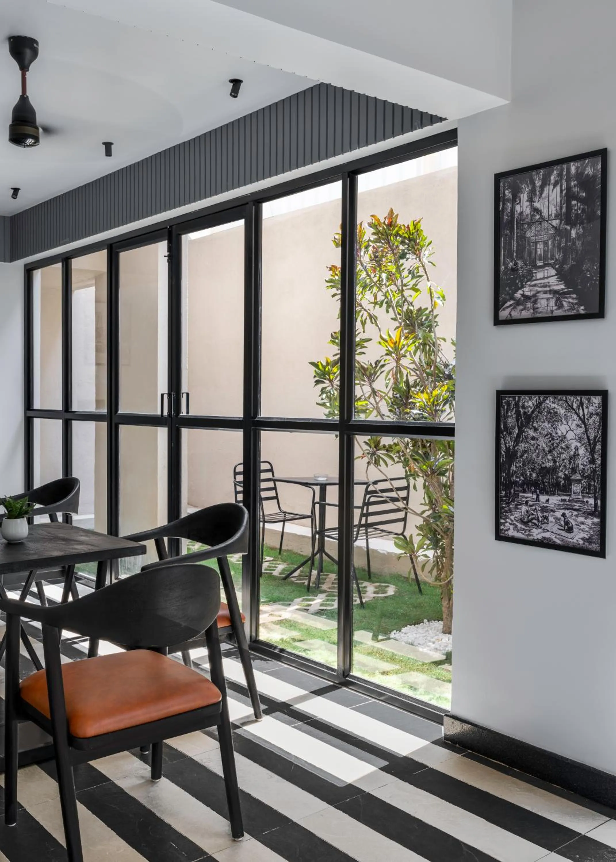 Restaurant/places to eat in Grand Continent Koramangala, Bangalore