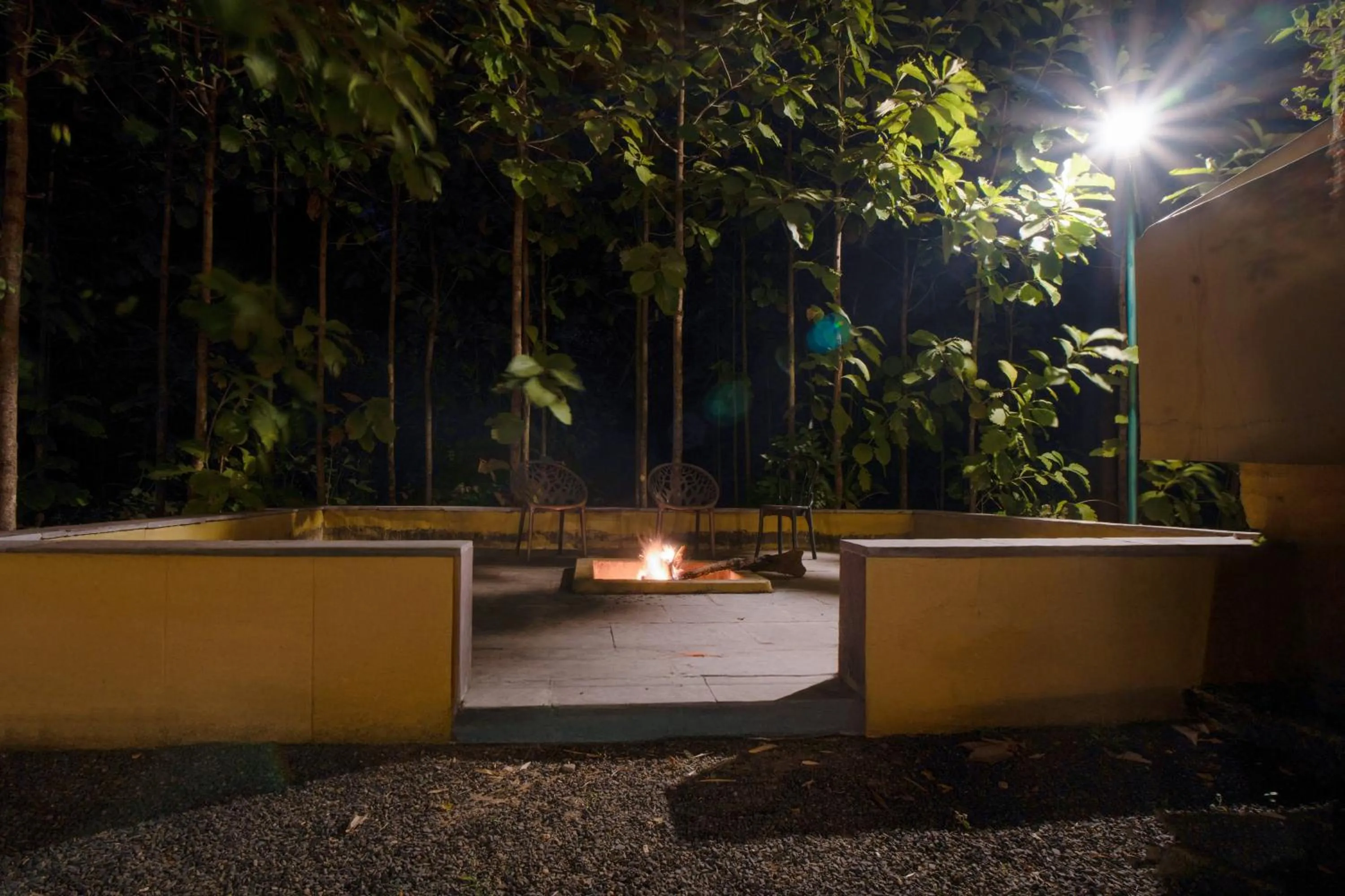 fireplace in Treebo Premium Mowgli's Den, Pench